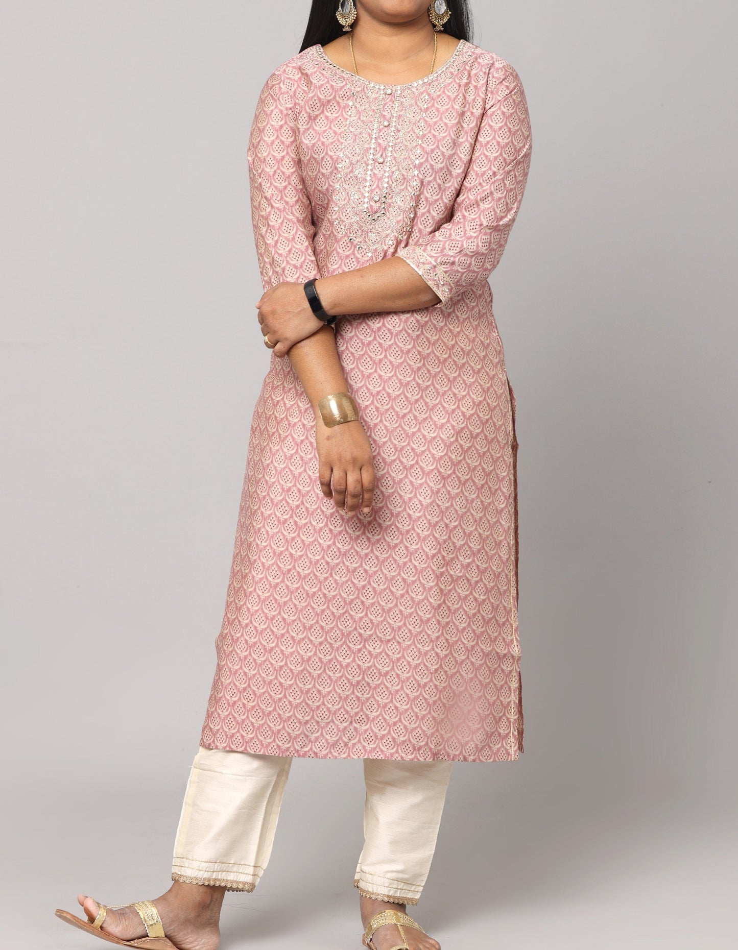 Varsha - Maslin kurta with hand work - Peach