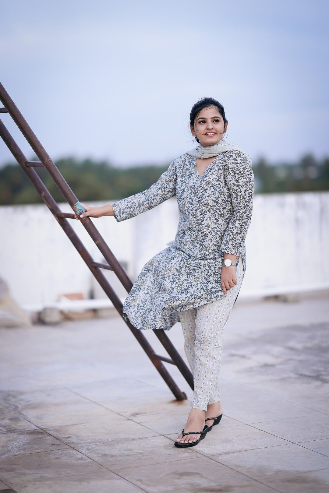 Bhavna - Full Suit