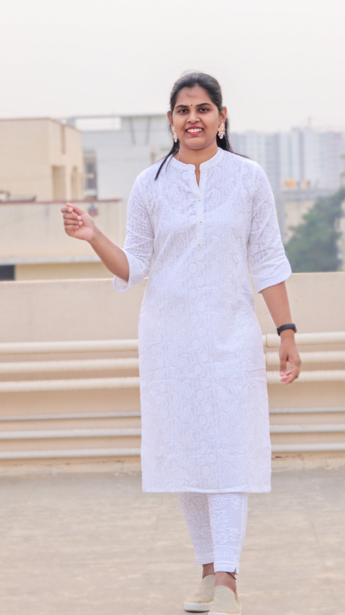 Chikankari kurti - white