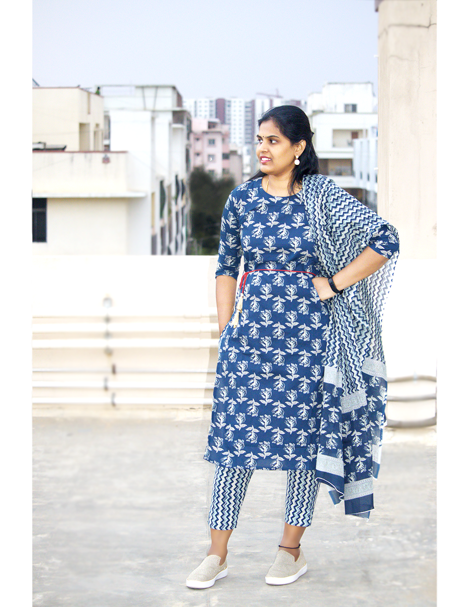 Block Printed cotton set with tie and back openable buttons