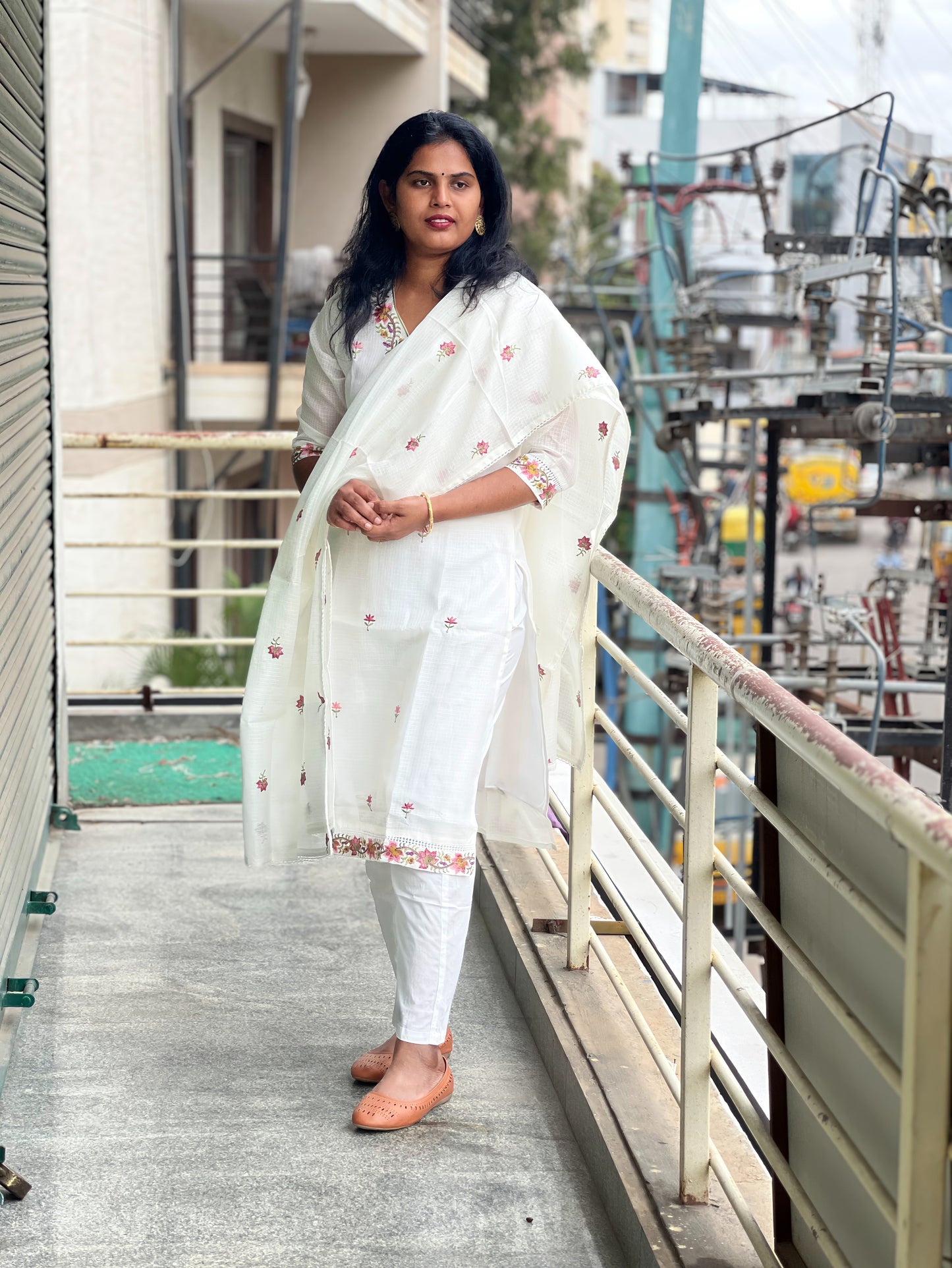 Soundarya - Kota Doria Embroidered Suit - White