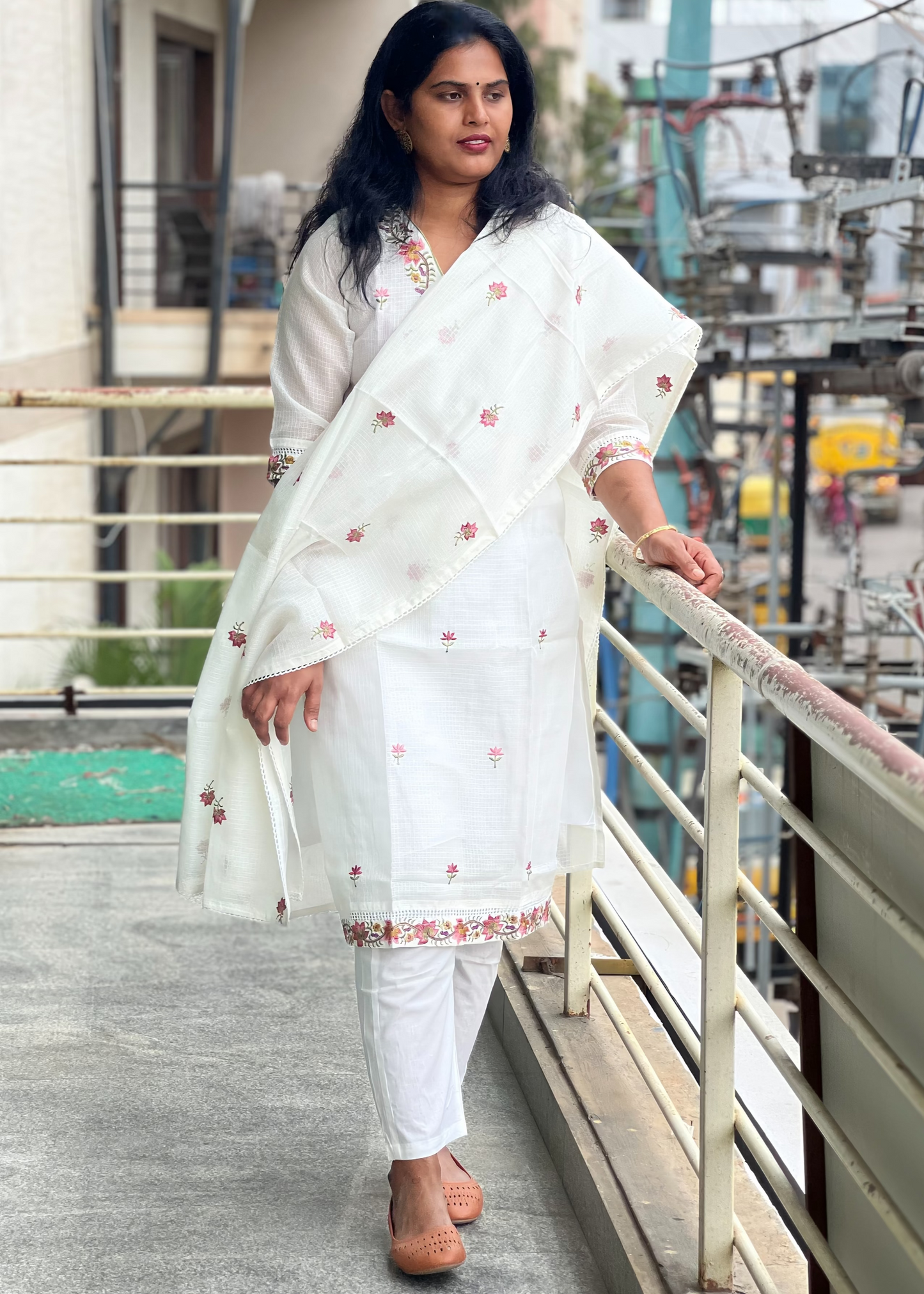 Soundarya - Kota Doria Embroidered Suit - White