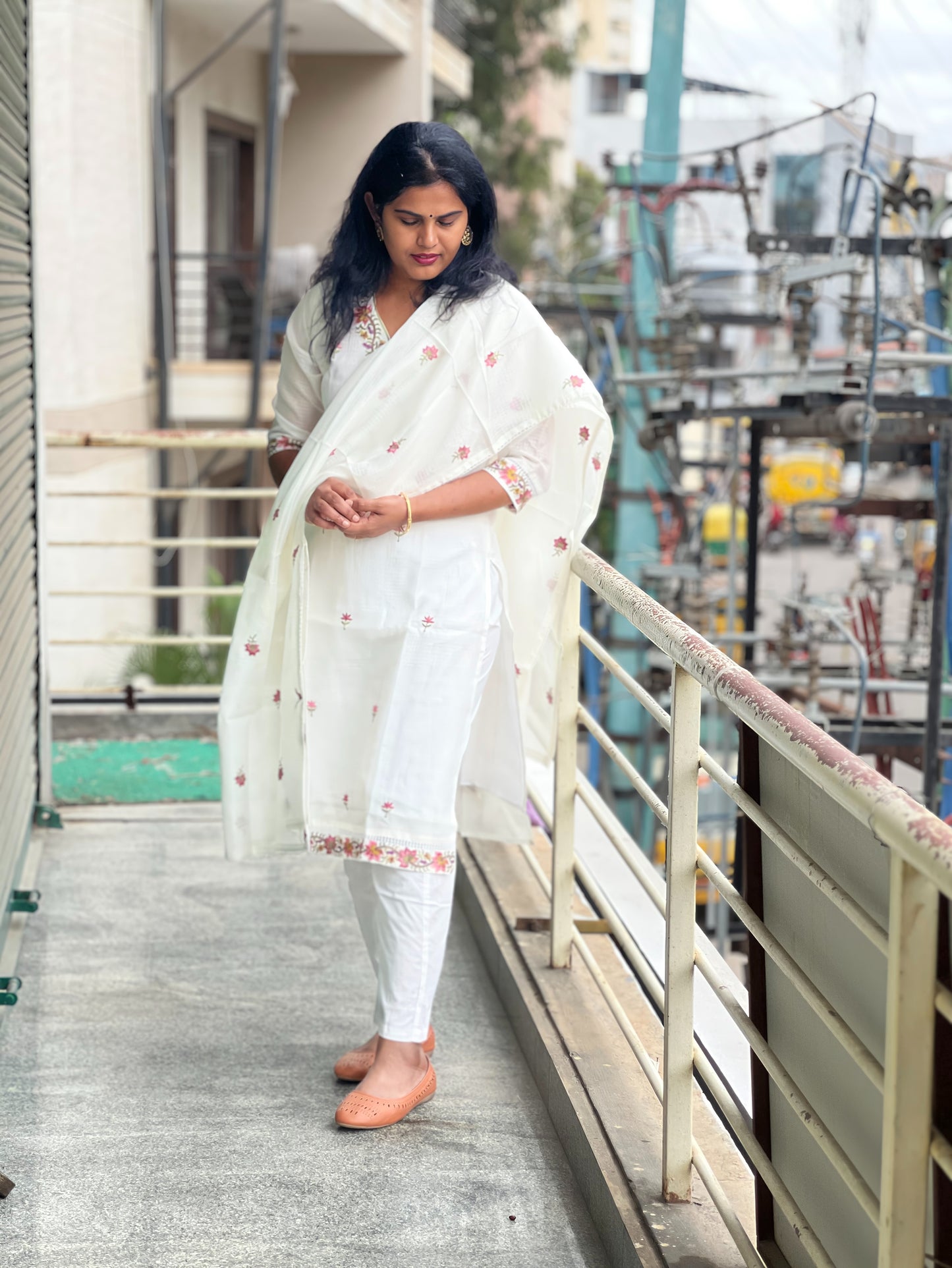 Soundarya - Kota Doria Embroidered Suit - White