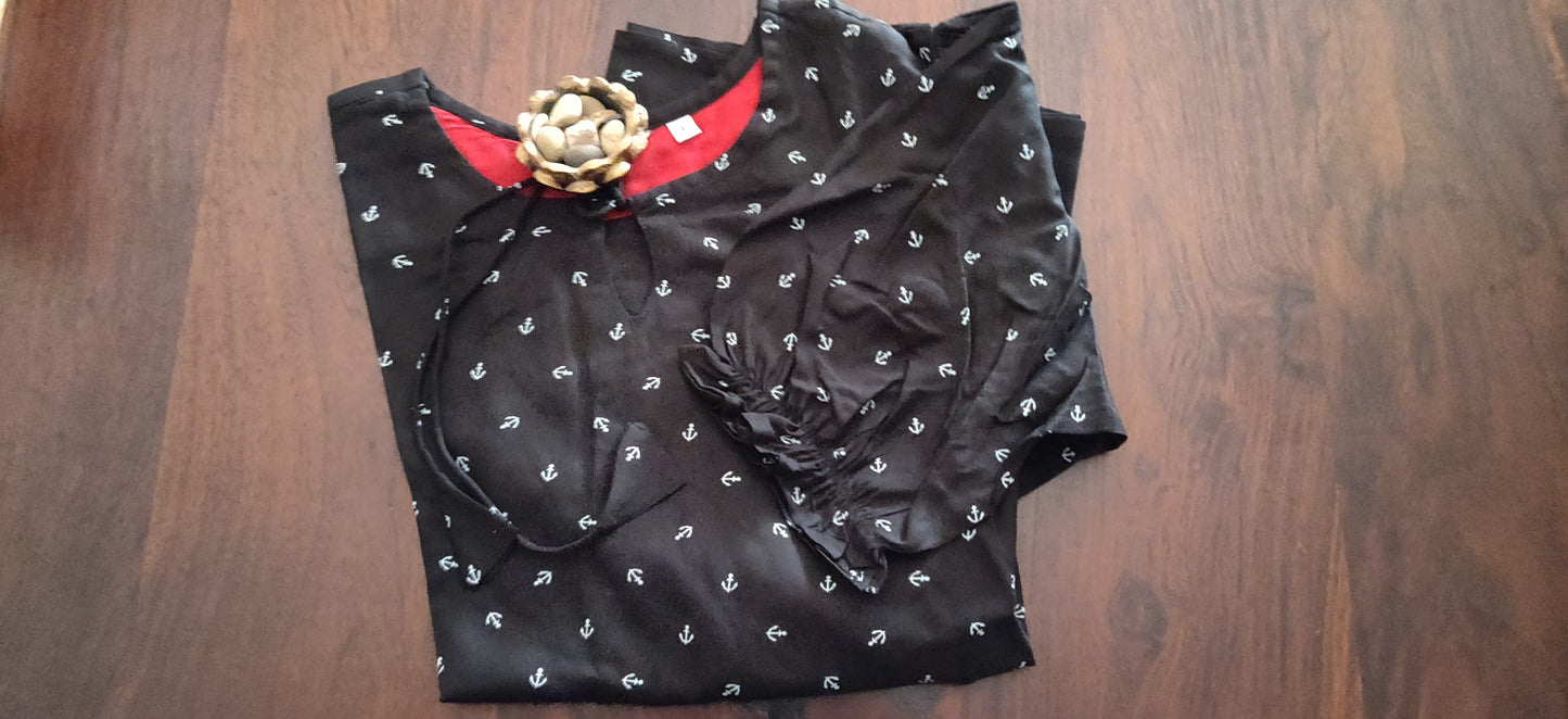Akira - Premium Short top