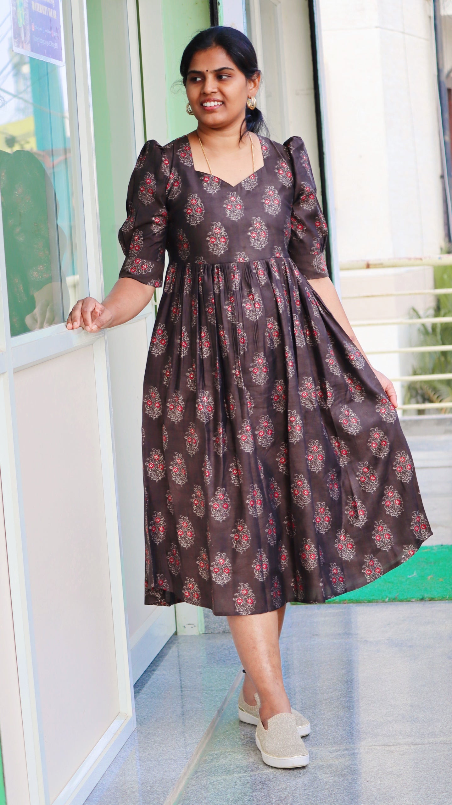 Saara - Muslin Designer sleeves Casual / Vacation dress - Brown
