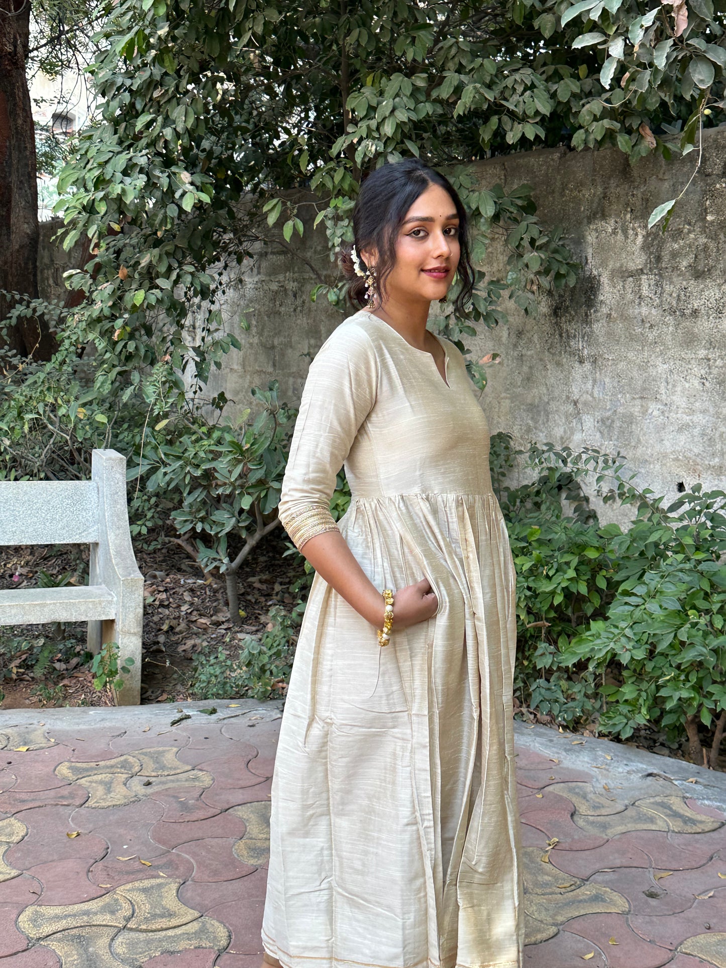 Yogitha - Half white Silk cotton dress