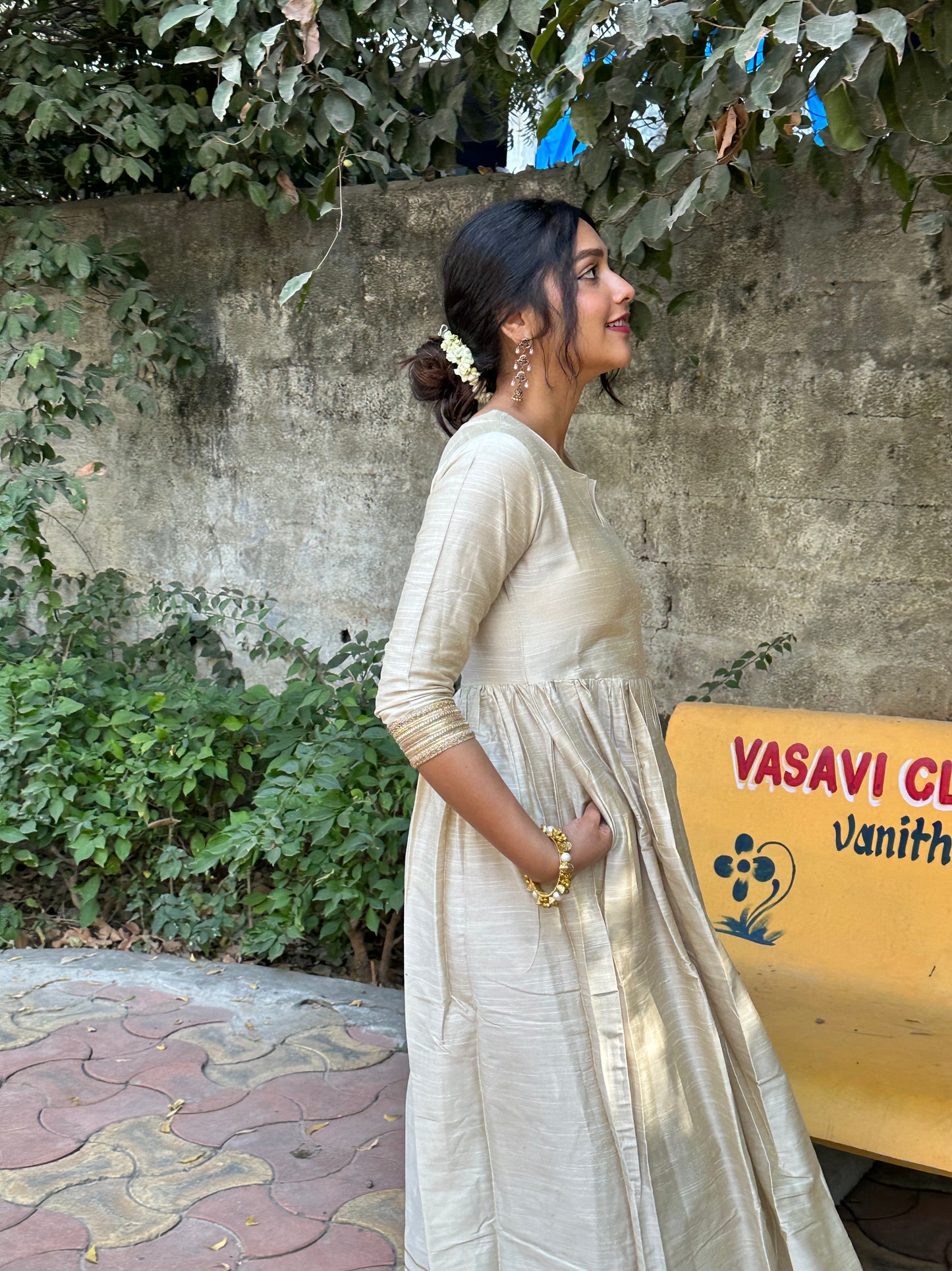 Yogitha - Half white Silk cotton dress