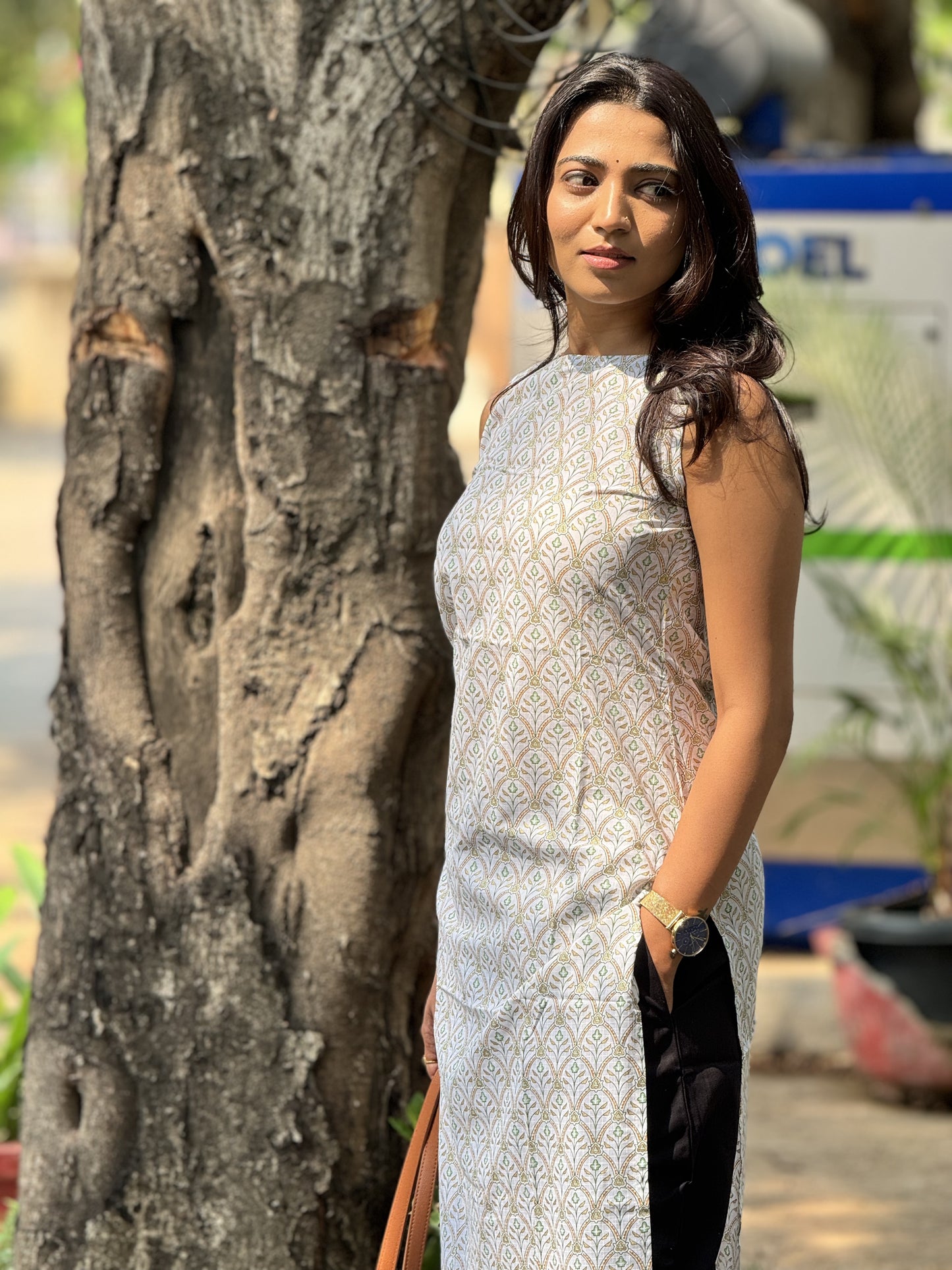 Amaira - Sleeveless Kurti