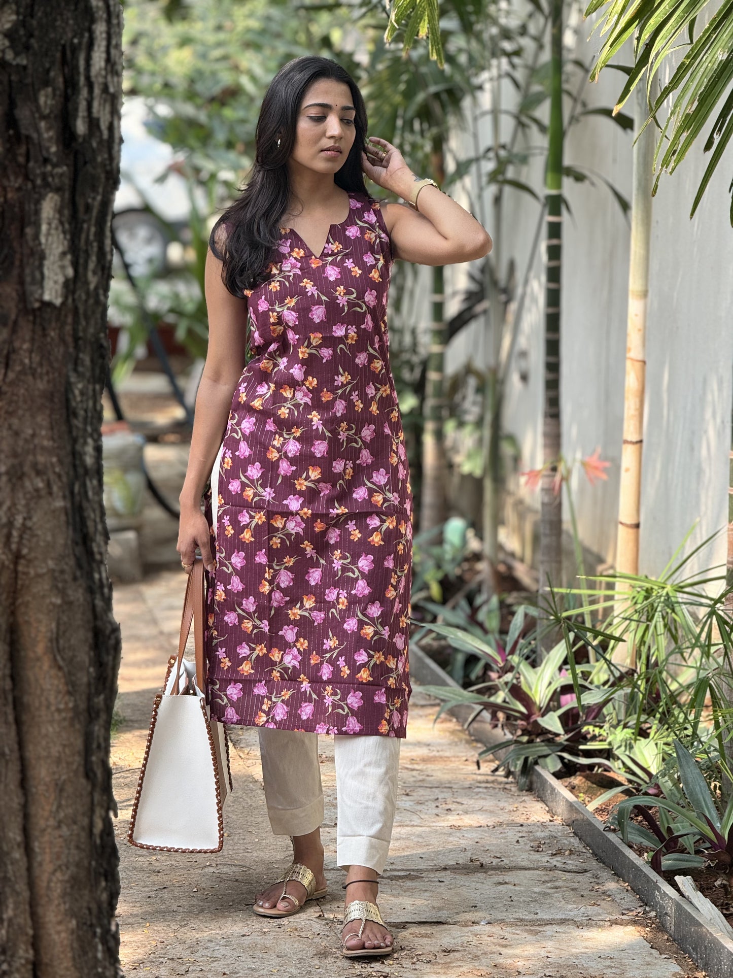 Aadhya - Sleeveless Kurti
