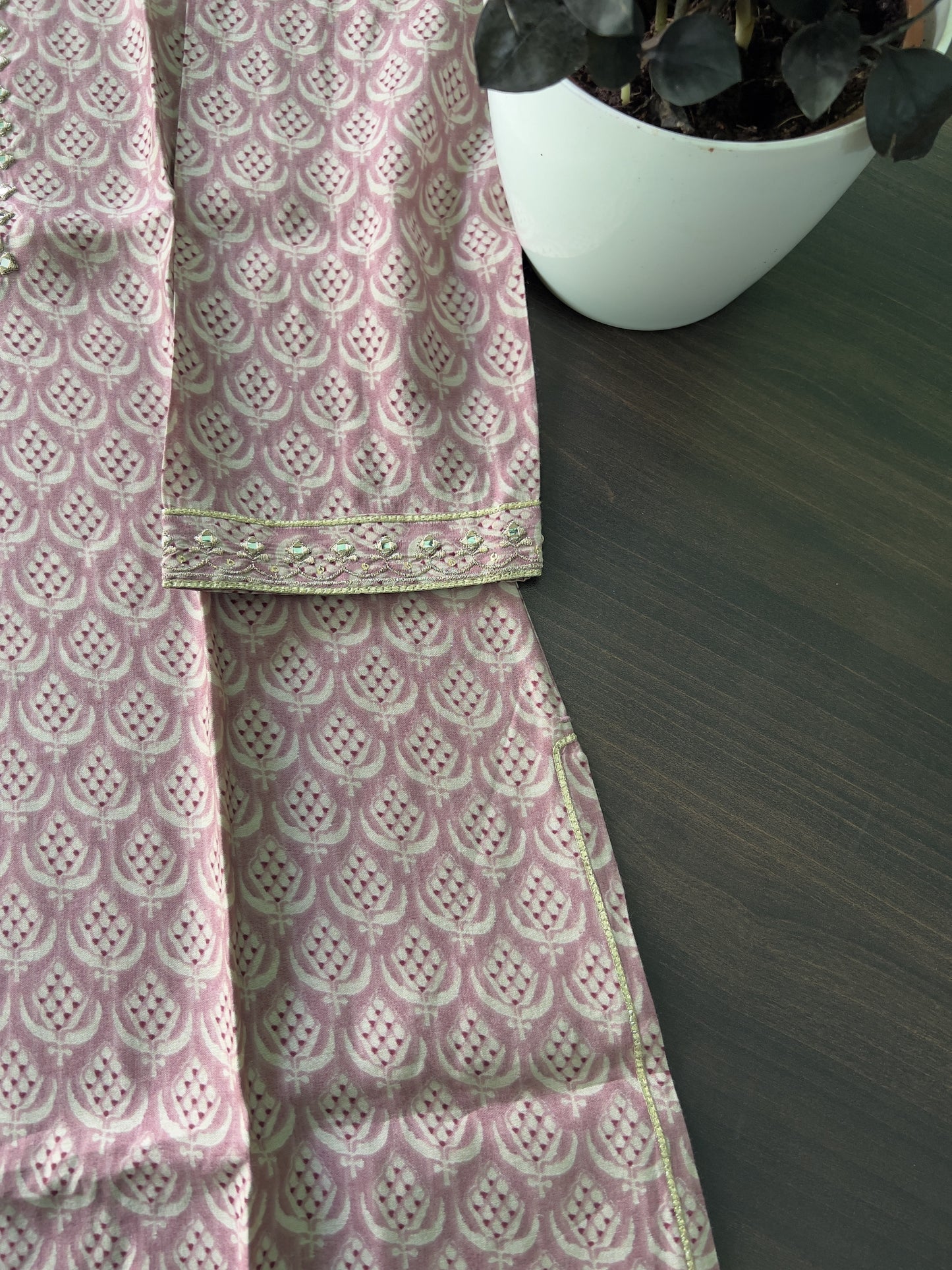 Varsha - Maslin kurta with hand work - Peach