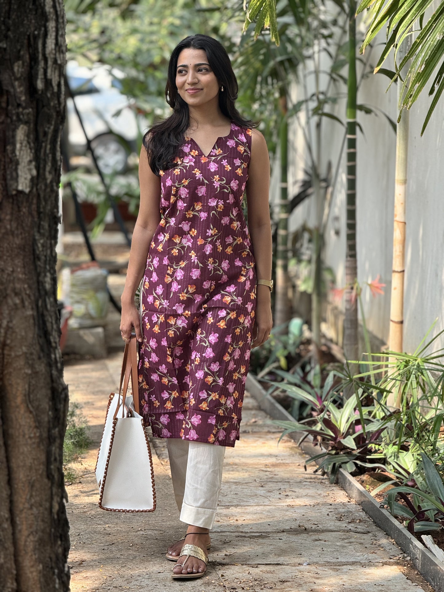 Aadhya - Sleeveless Kurti