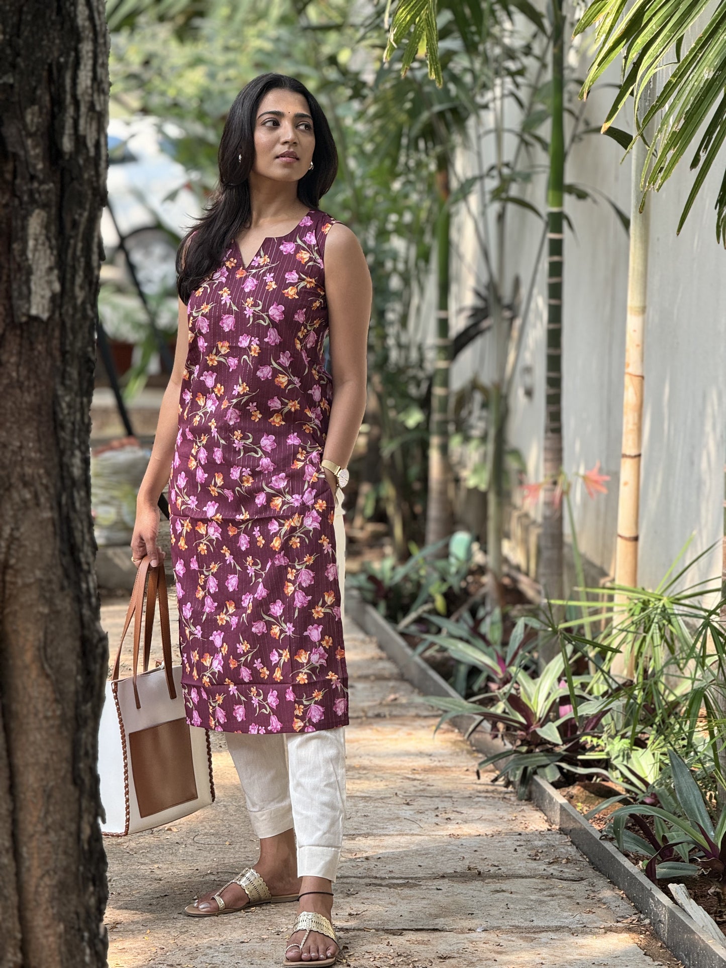 Aadhya - Sleeveless Kurti