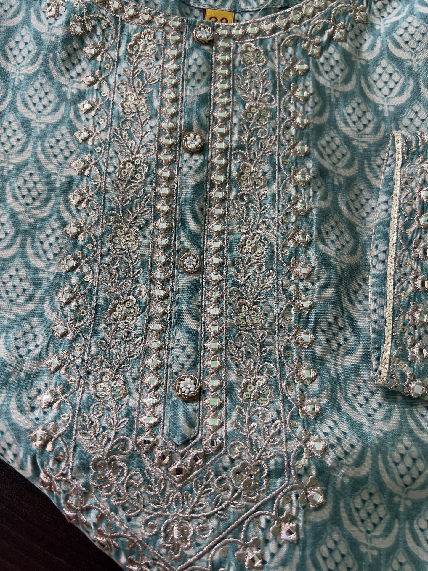 Chavvi - Maslin kurta with hand work - Green