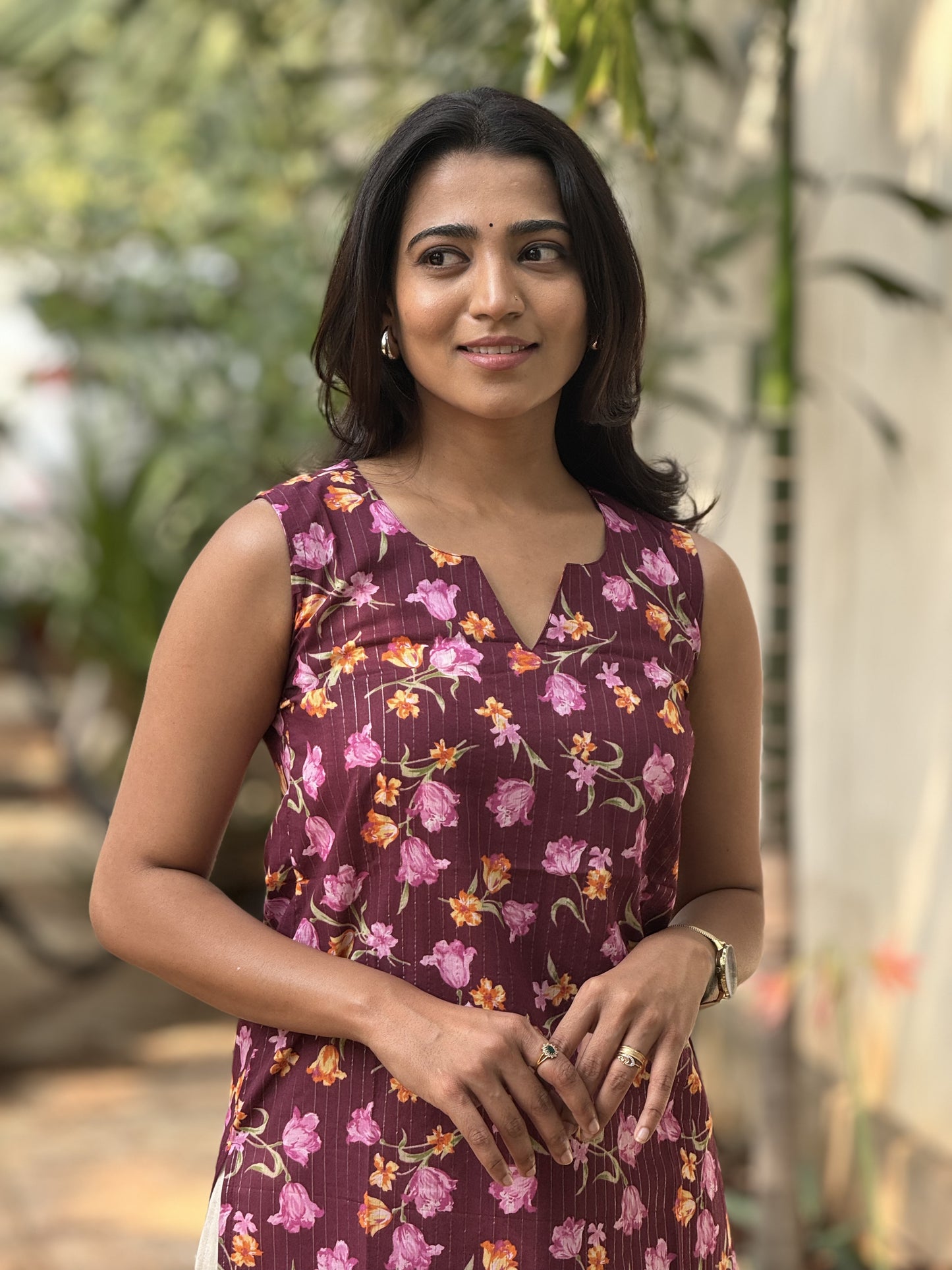 Aadhya - Sleeveless Kurti