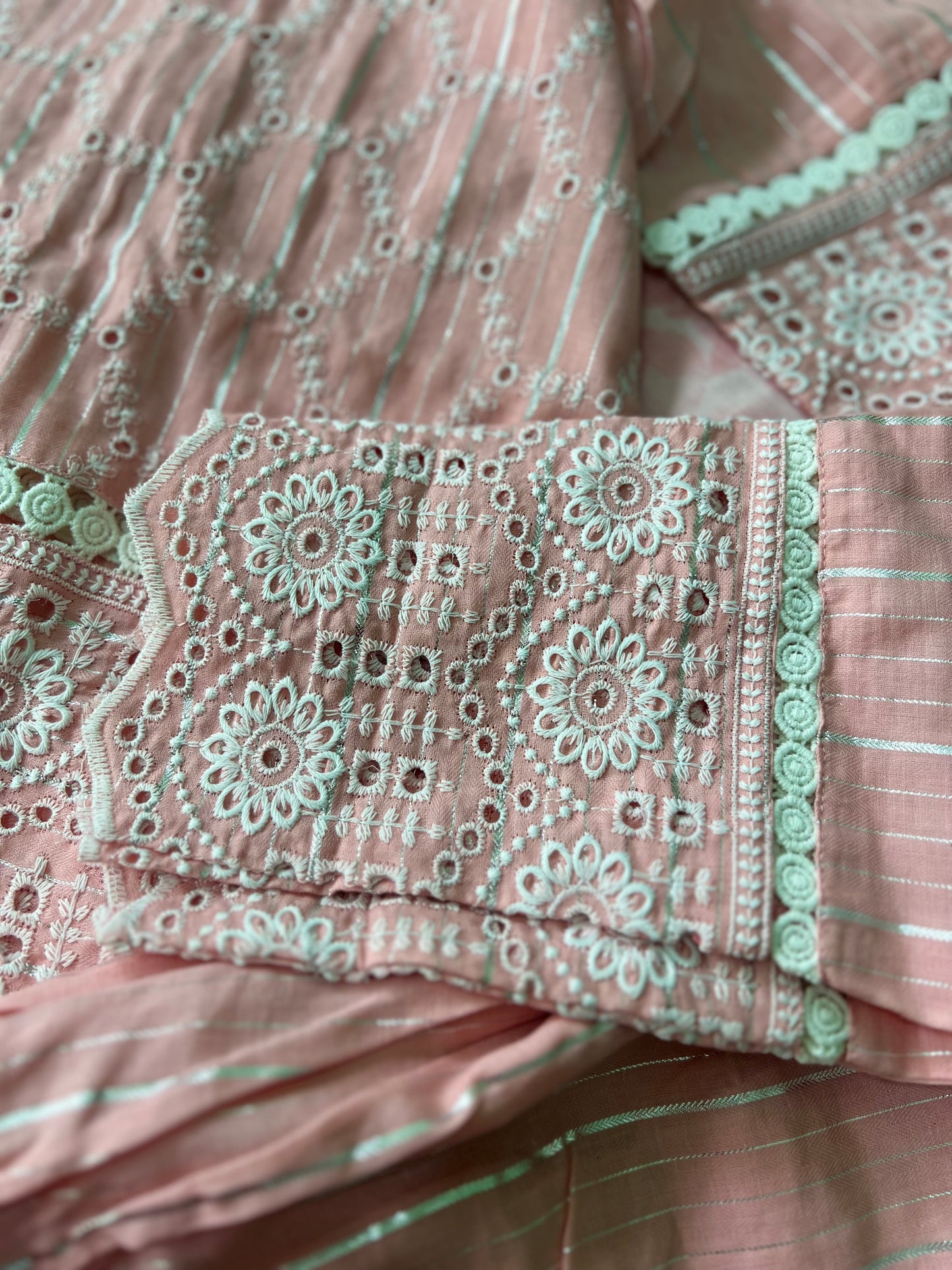 Aakriti - Maslin Hakoba suit