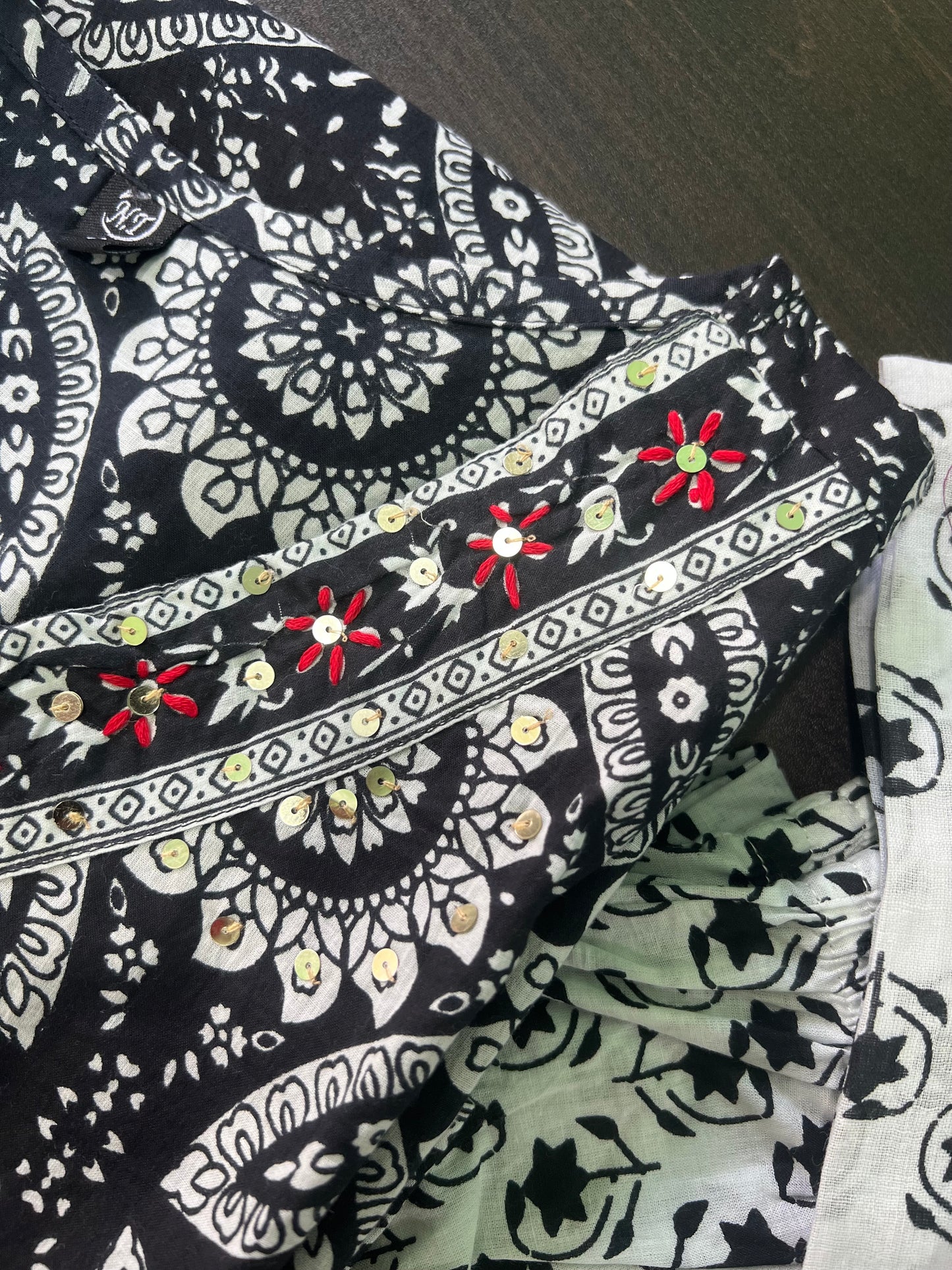 Rana - Black Cotton Suit