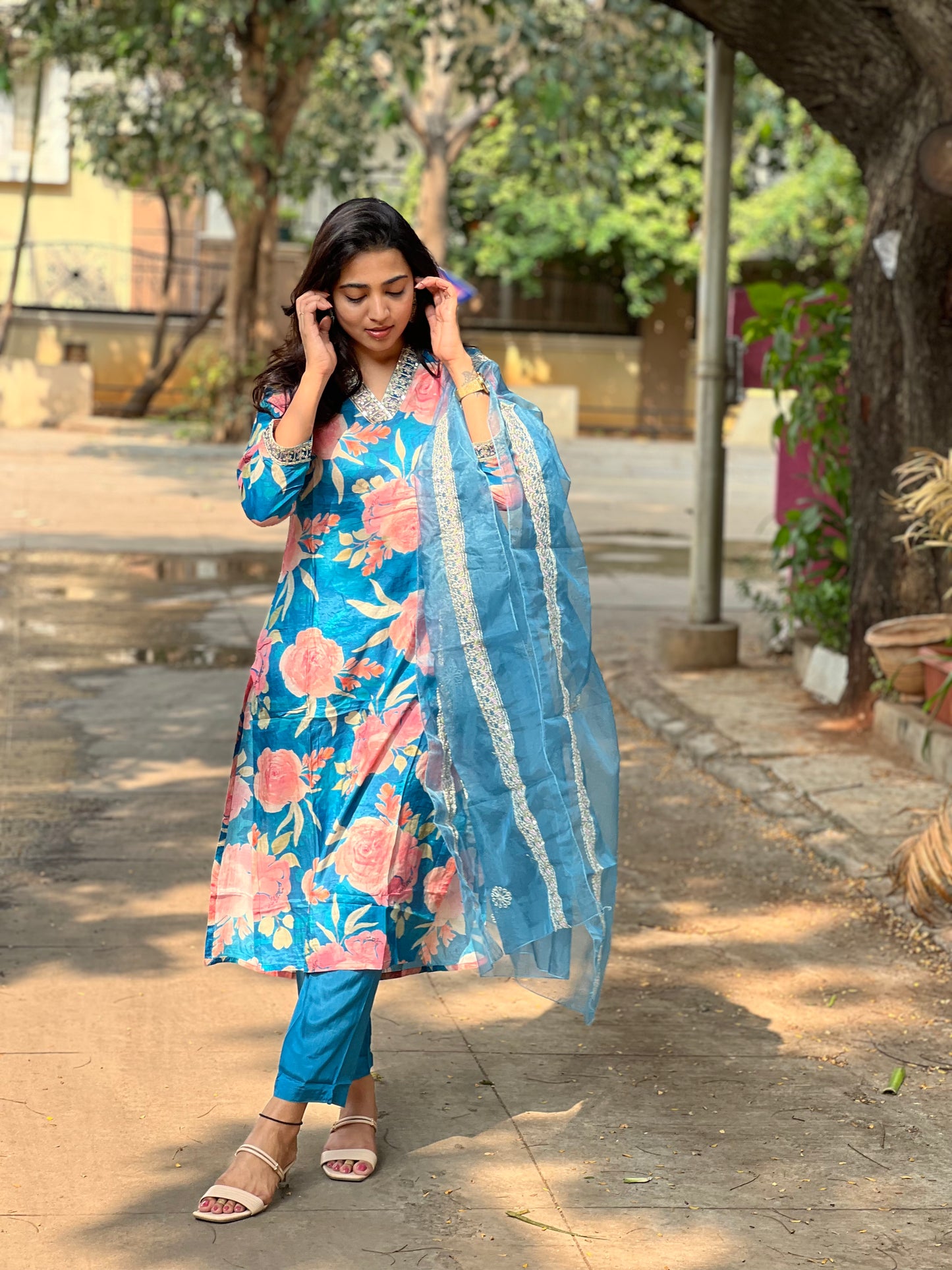 Kiara - Floral Silk kurti set - Blue