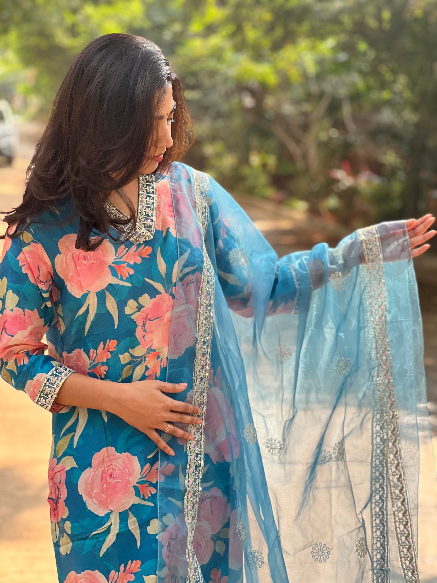 Kiara - Floral Silk kurti set - Blue