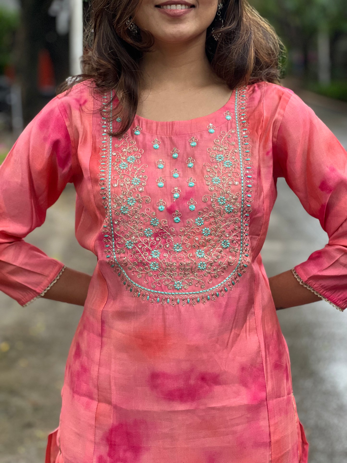Vaidehi - Maslin Tie Dye kurta with hand work - Pink