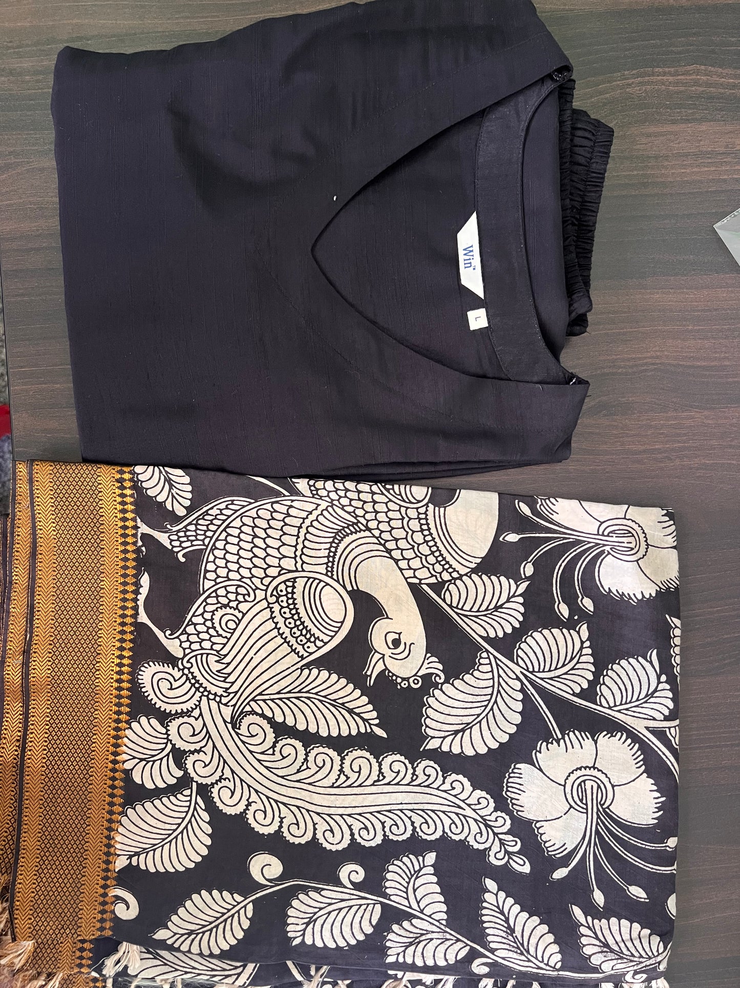 Kalamkari Dupatta - Chennuri silk - Half white and Black