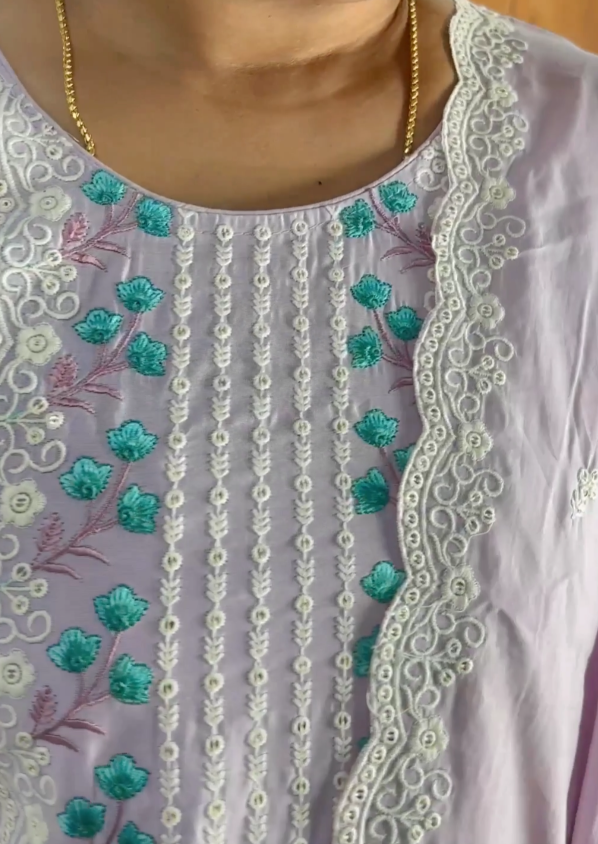 Silk suit with embroidery - lavender