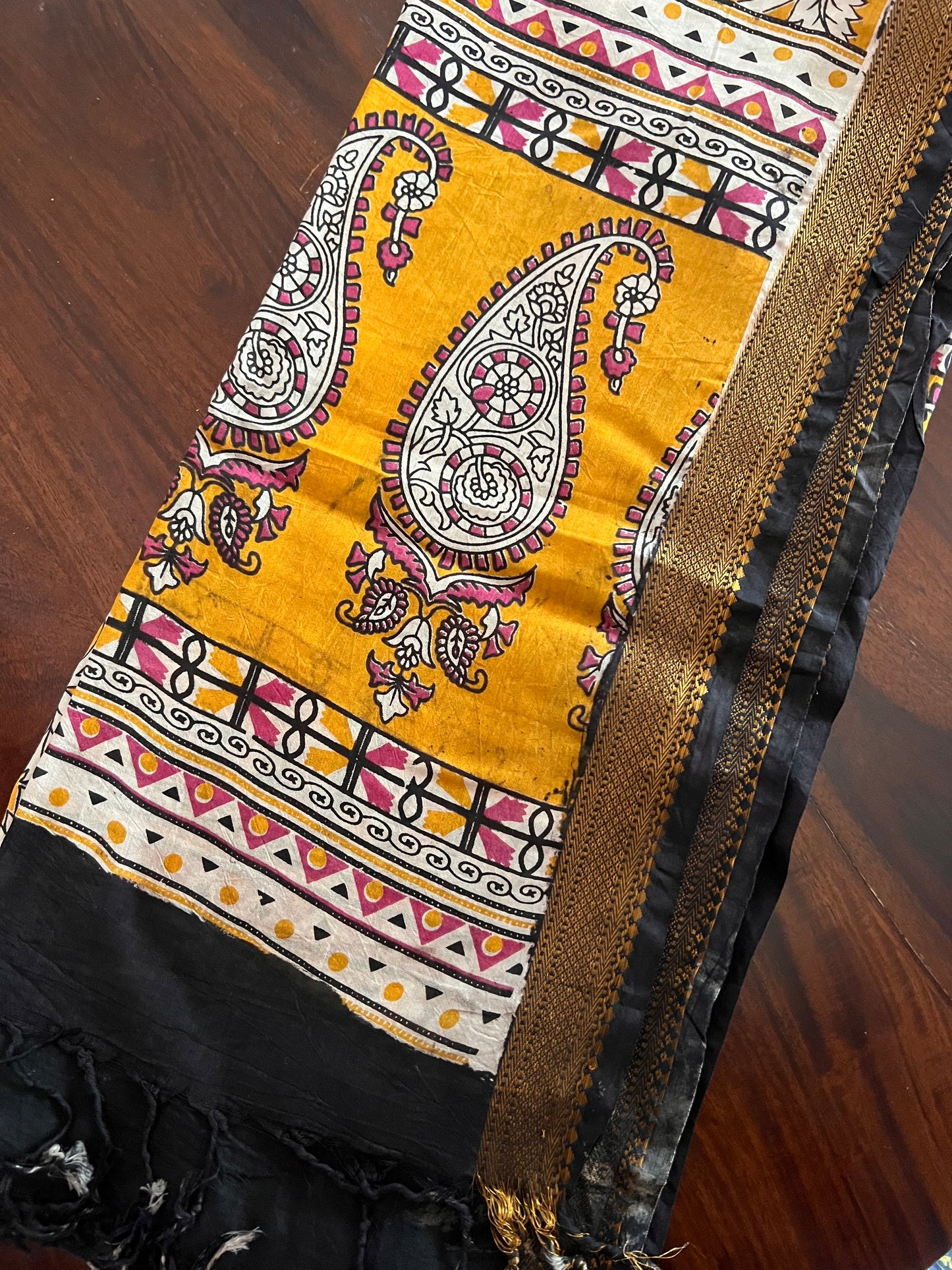 Kalamkari Dupatta - Chennuri silk - Yellow