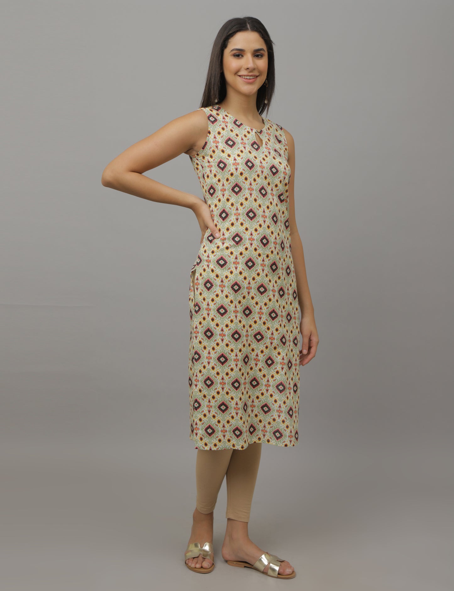 Anvi - Sleeveless Kurti