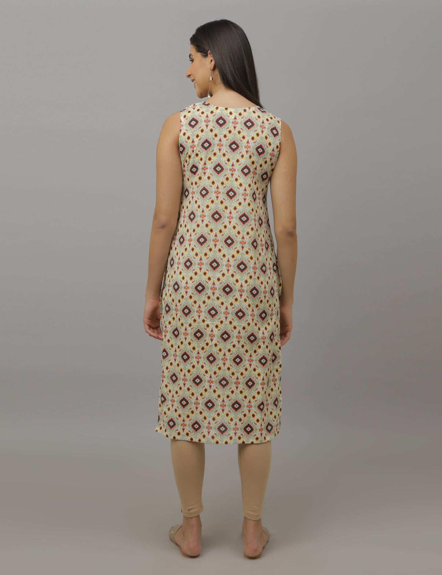 Anvi - Sleeveless Kurti