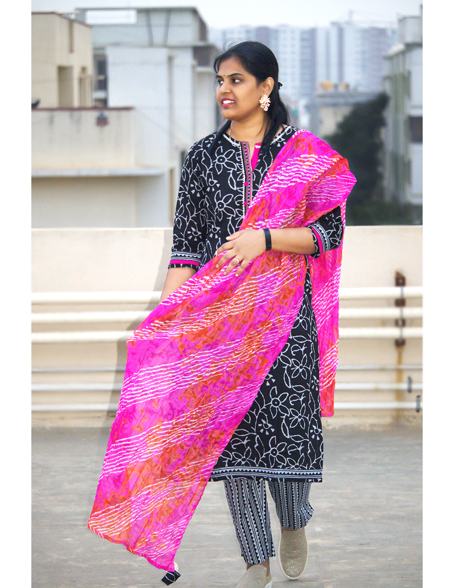 Black Full suit with lehariya dupatta