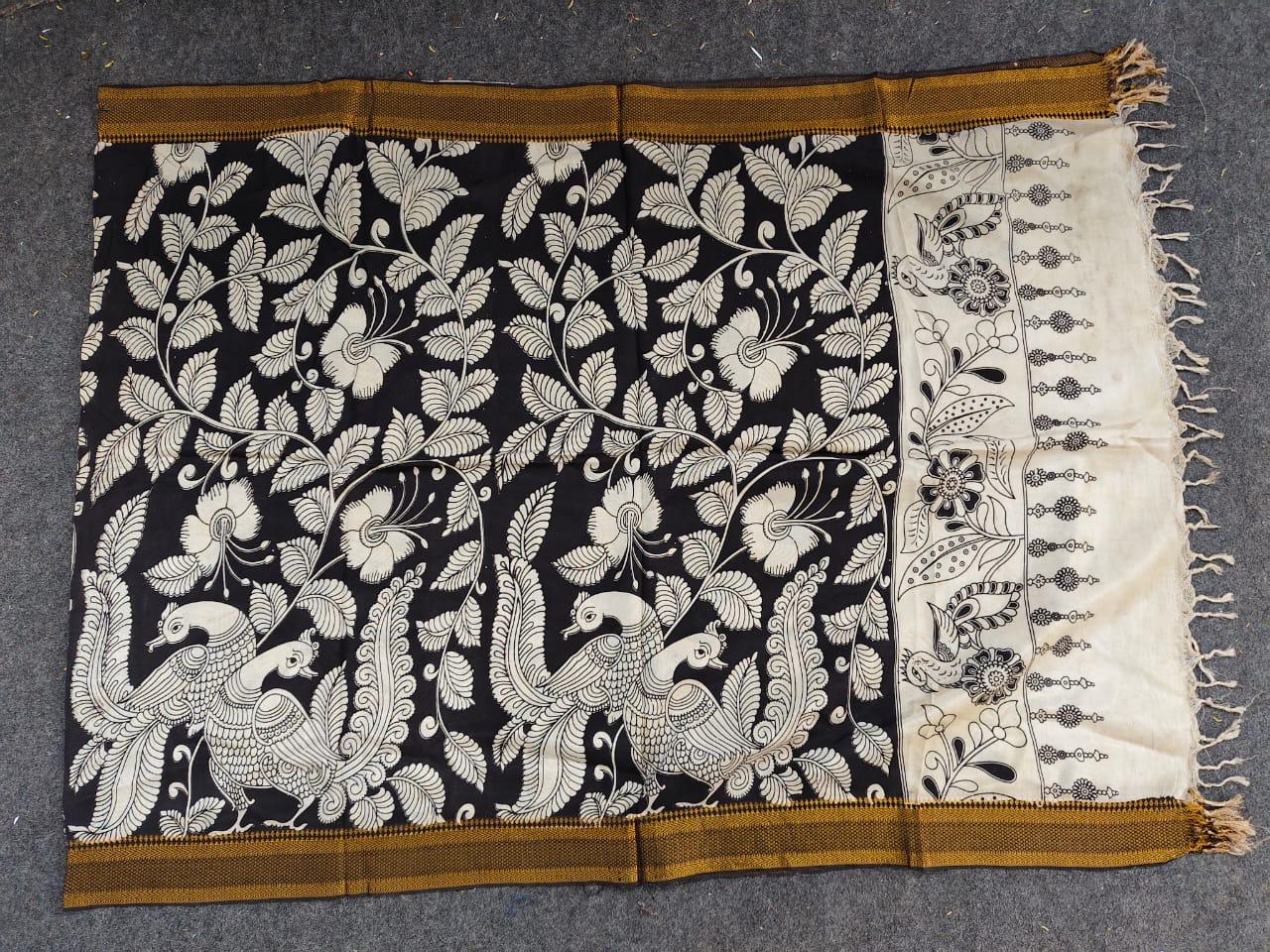 Kalamkari Dupatta - Chennuri silk - Half white and Black
