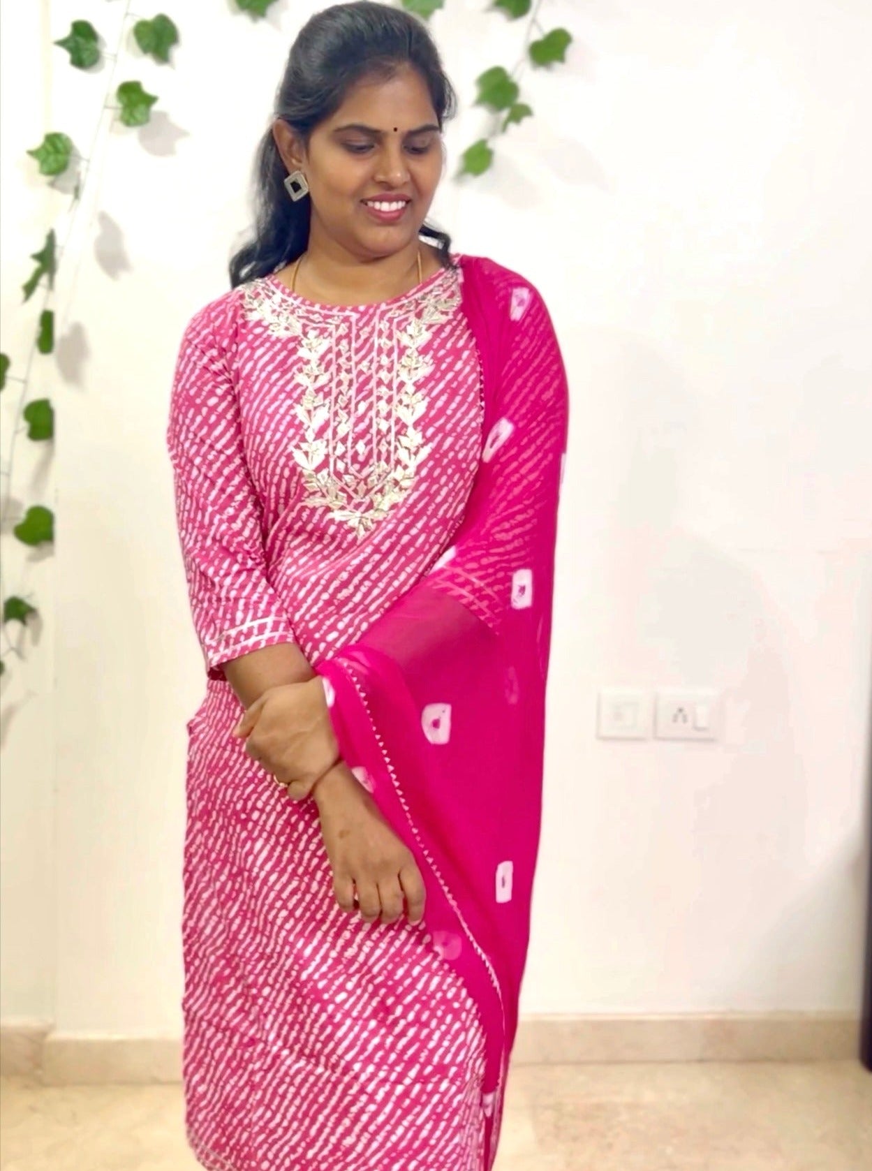Pink Lehariya salwar suit
