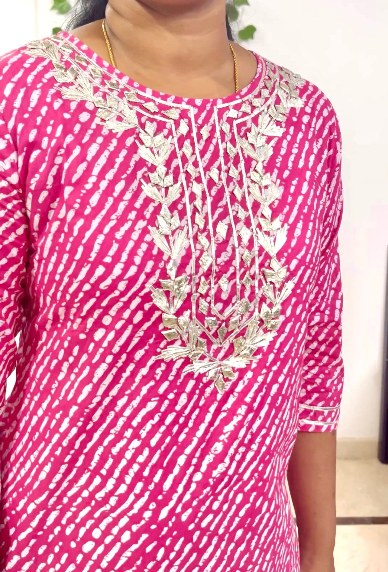Pink Lehariya salwar suit