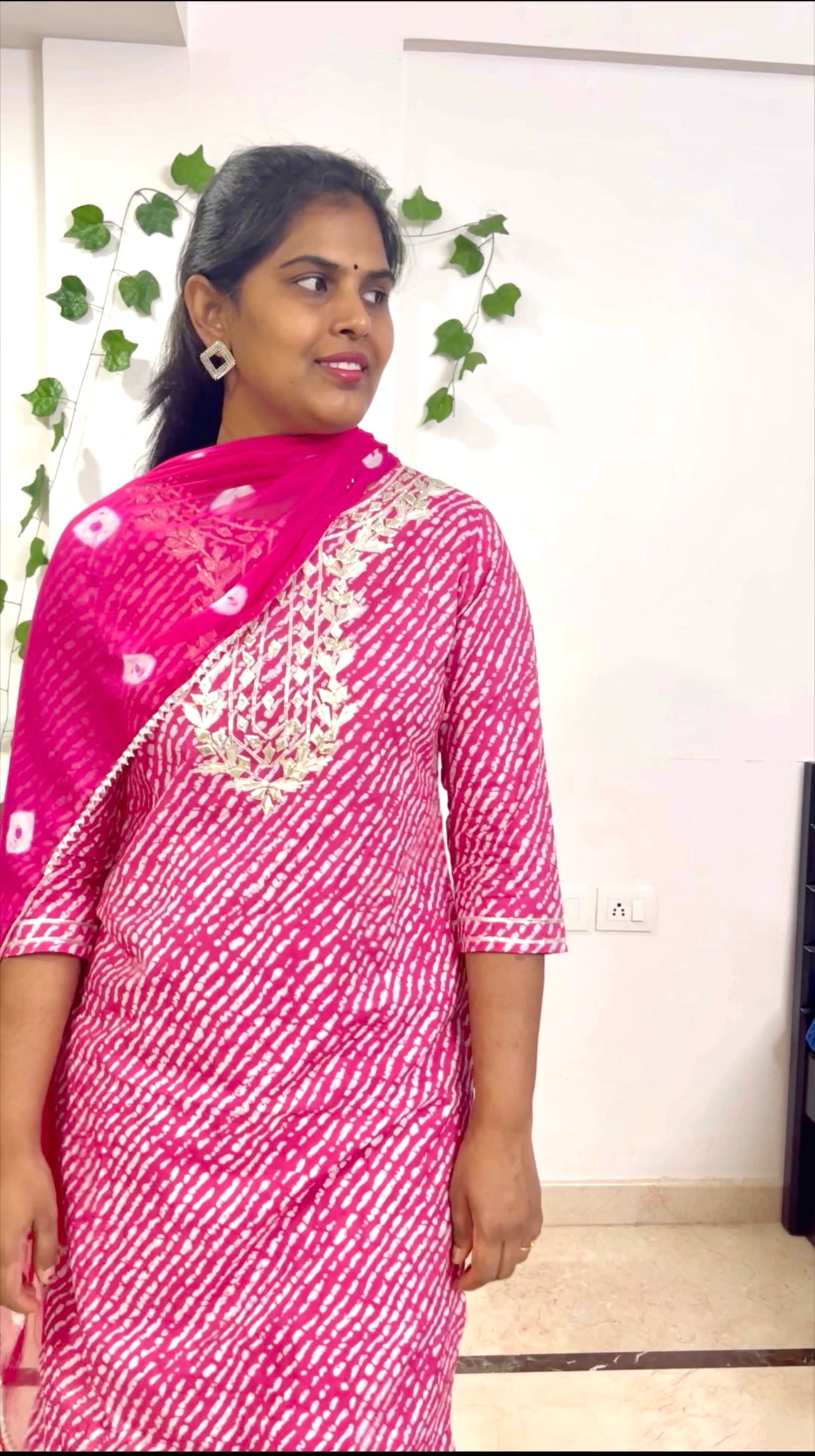 Pink Lehariya salwar suit
