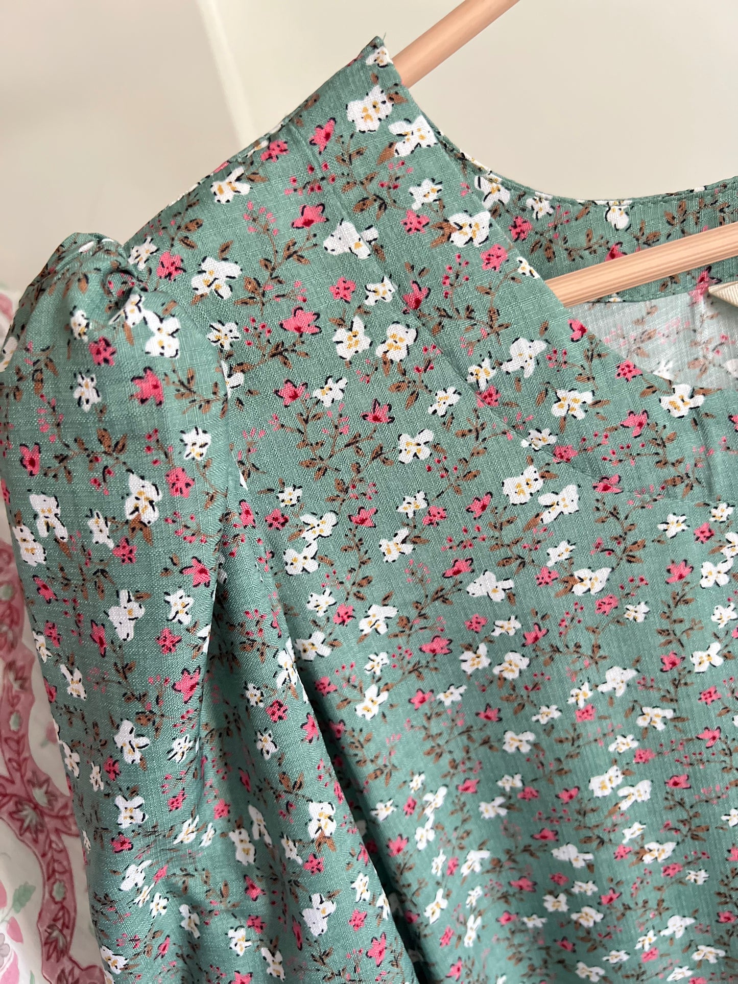 Chaaya - Casual/Vacation dress-Pistachio green