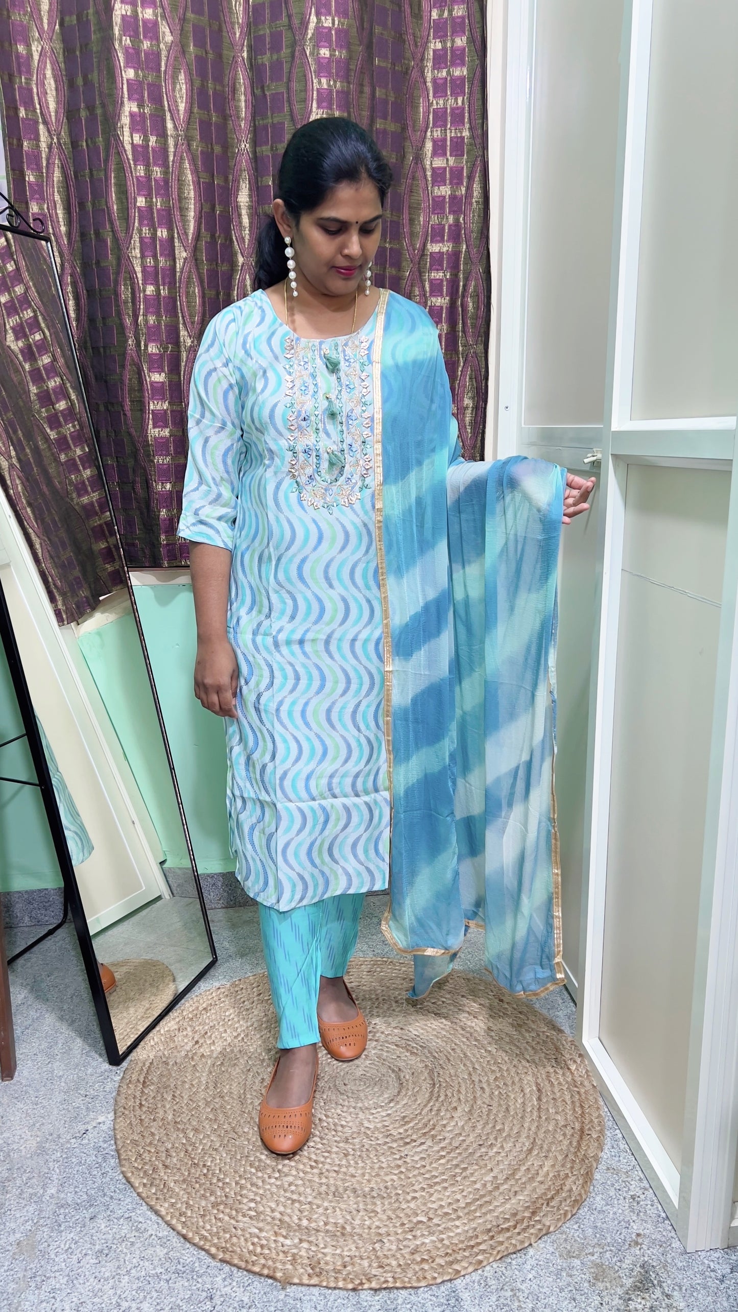 Mayra - Maslin blue suit