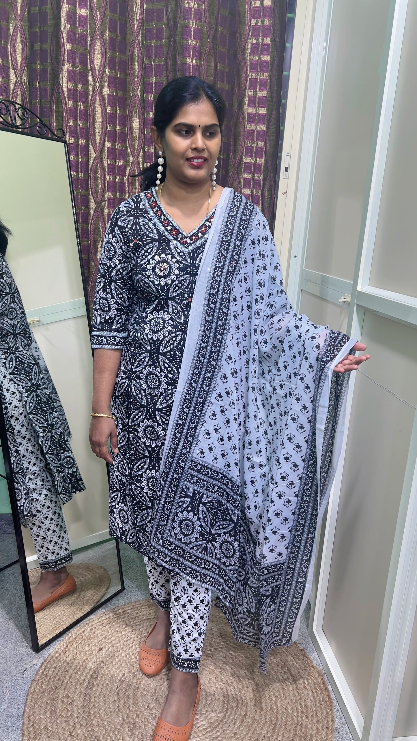 Rana - Black Cotton Suit