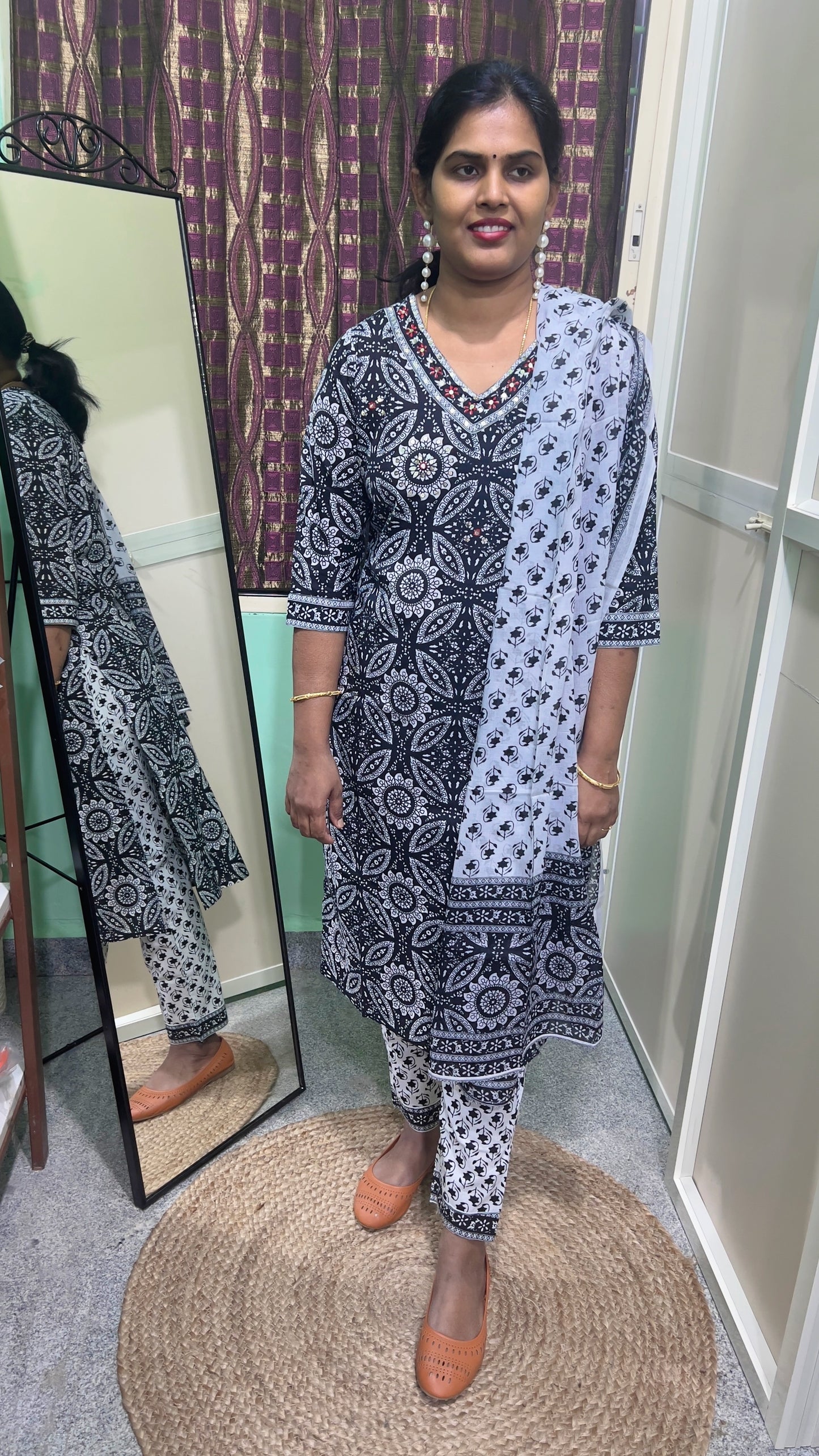 Rana - Black Cotton Suit