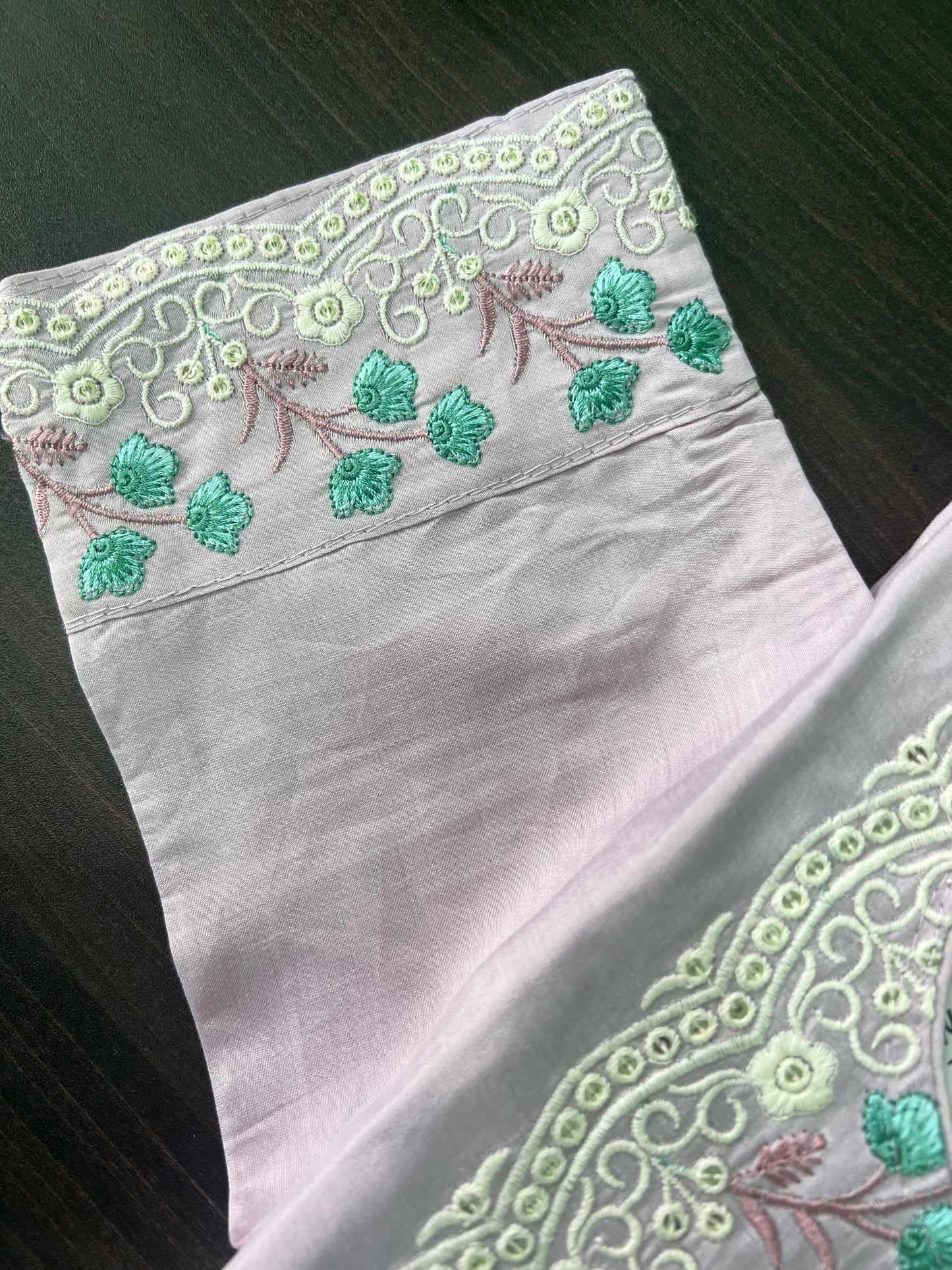 Silk suit with embroidery - lavender