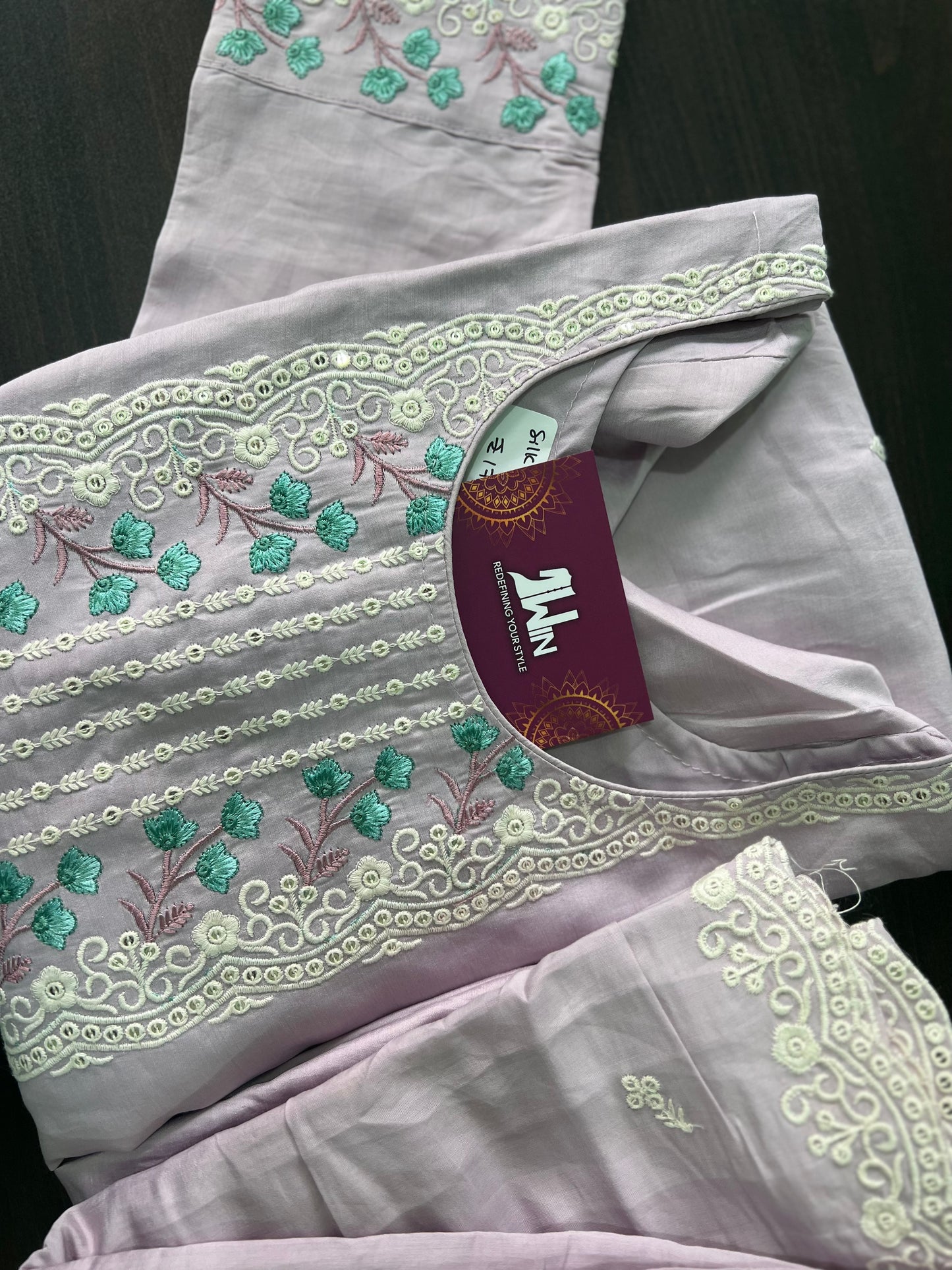 Silk suit with embroidery - lavender