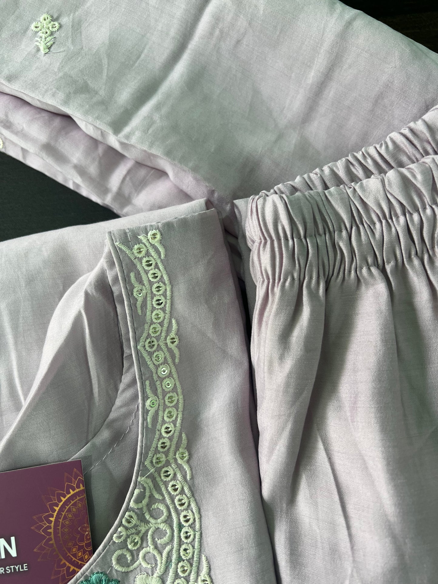 Silk suit with embroidery - lavender