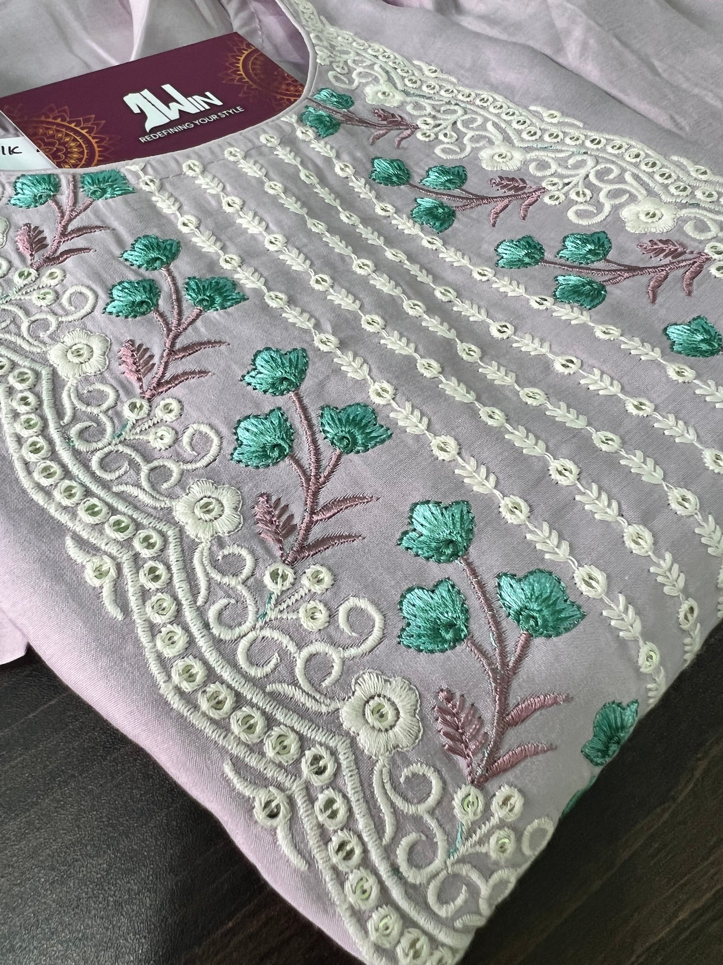 Silk suit with embroidery - lavender