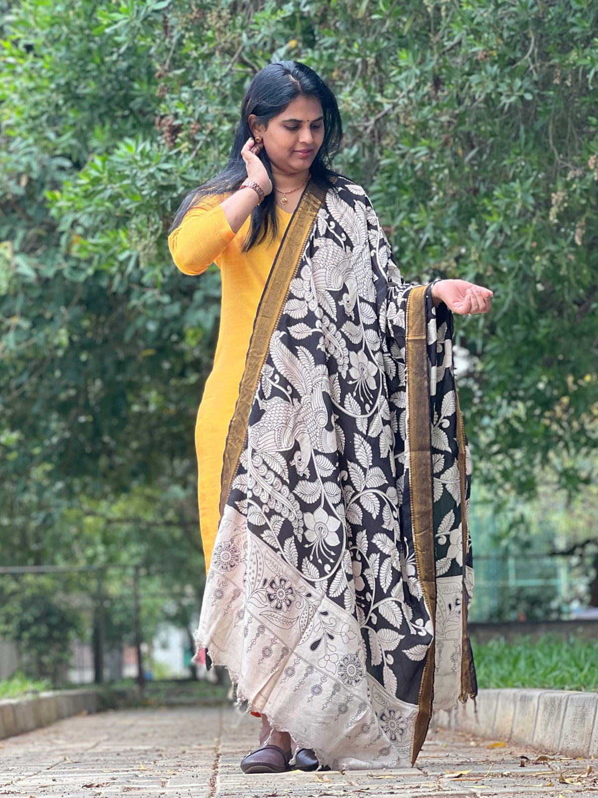 Mari Gold Yellow Silk cotton set