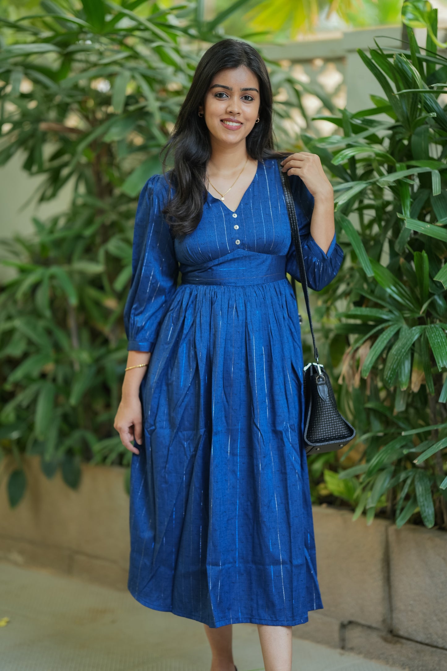 Nitara - Casual/Vacation dress- Blue