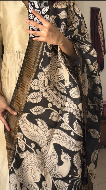 Half white Nyra Silk cotton set