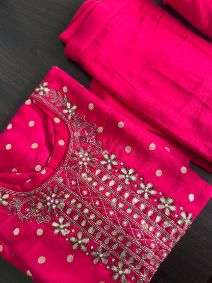 Laksya  - Premium Maslin Hand work kurti set with weaving butties - Pink