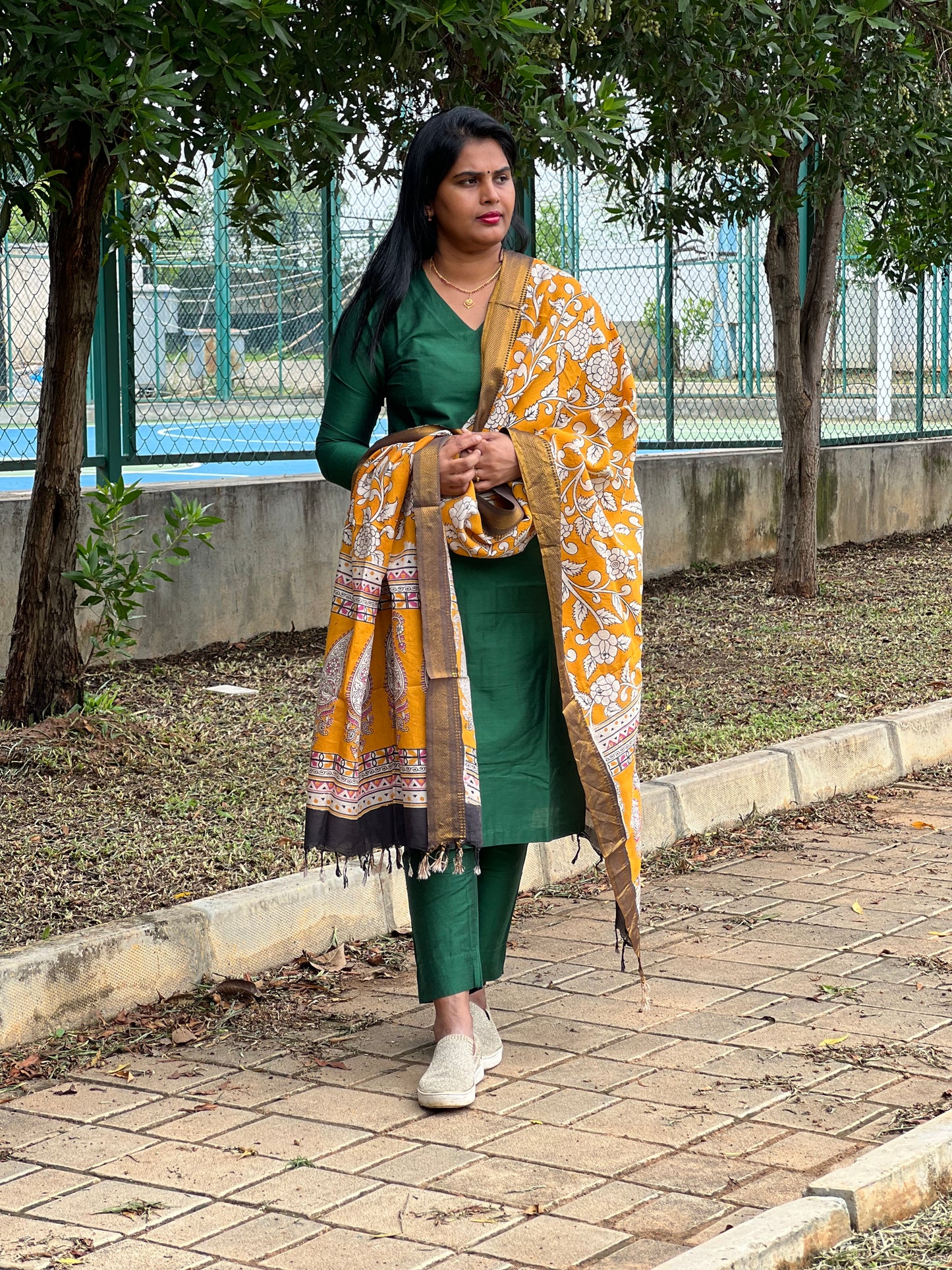 Bhavya - Bottle Green Silk Cotton set - Kalamkari Dupatta