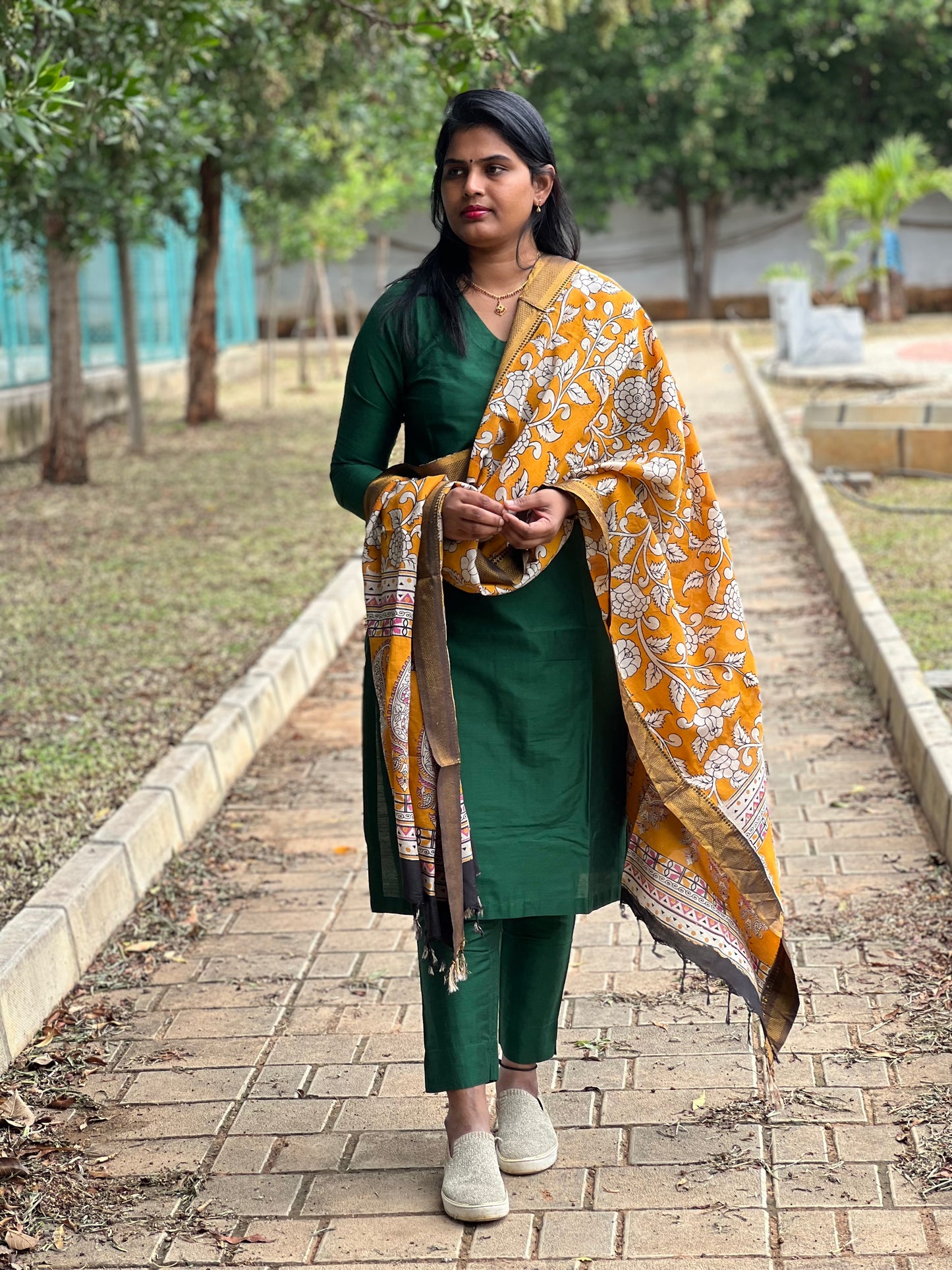 Bhavya - Bottle Green Silk Cotton set - Kalamkari Dupatta