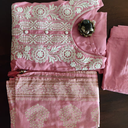 Three piece set with embriodery - Pink