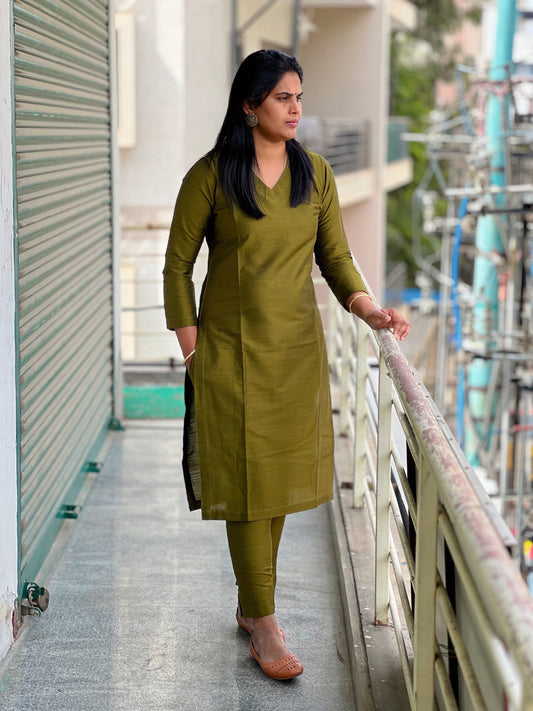 Srinidhi - Silk Cotton Kurta Set - Mehandhi Green