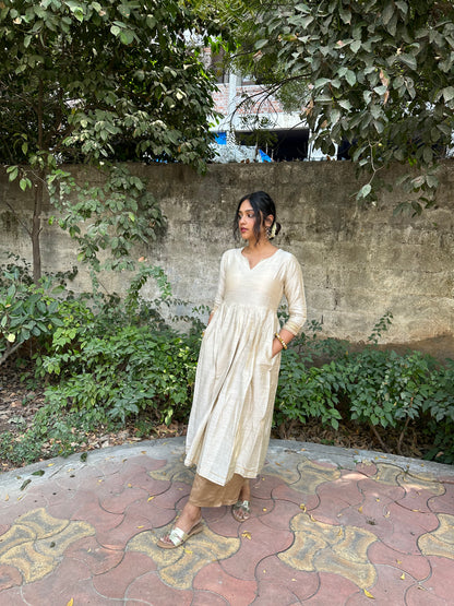 Yogitha - Half white Silk cotton dress